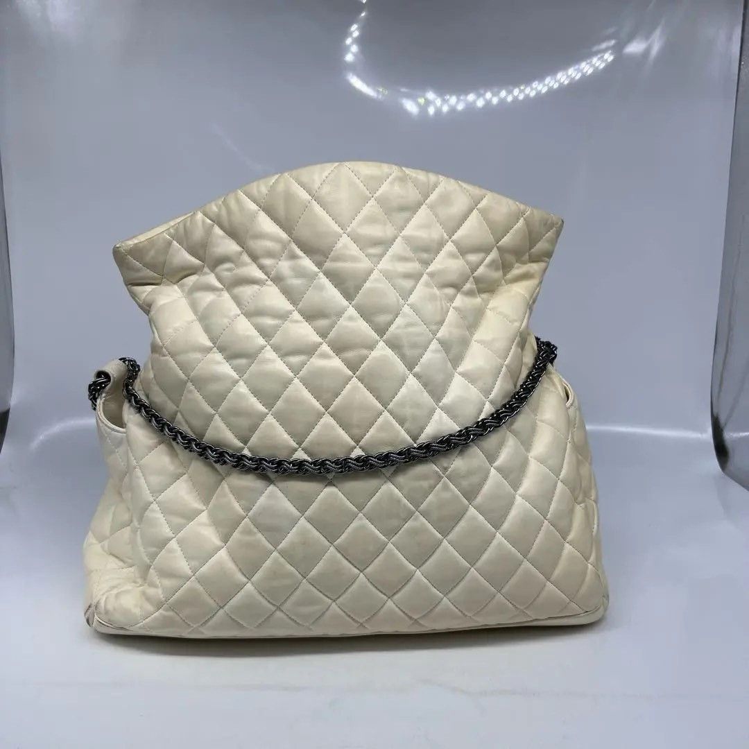 Chanel Pre-loved Bag Very good condition Size ONE SIZE - 5 Thumbnail