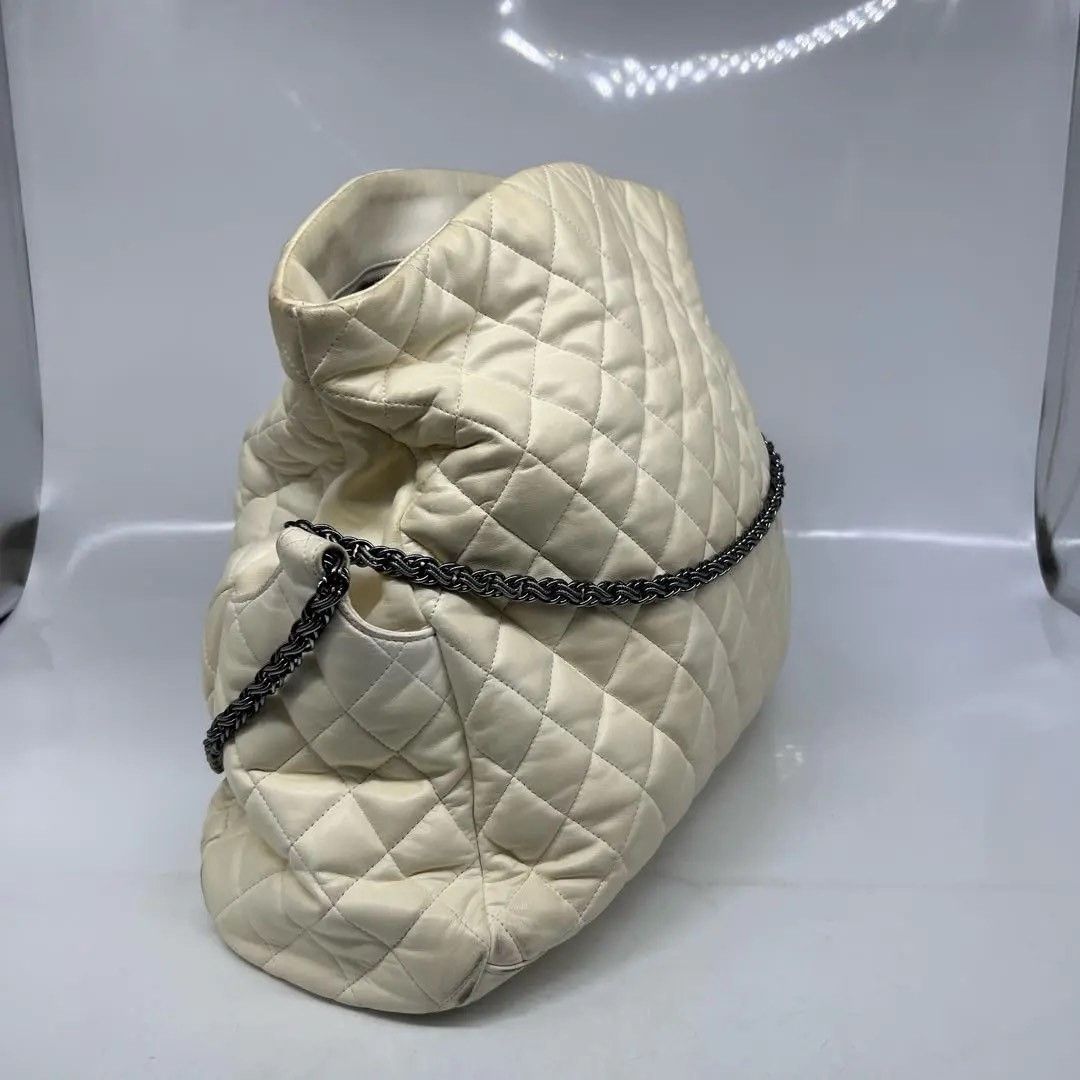 Chanel Pre-loved Bag Very good condition Size ONE SIZE - 4 Thumbnail