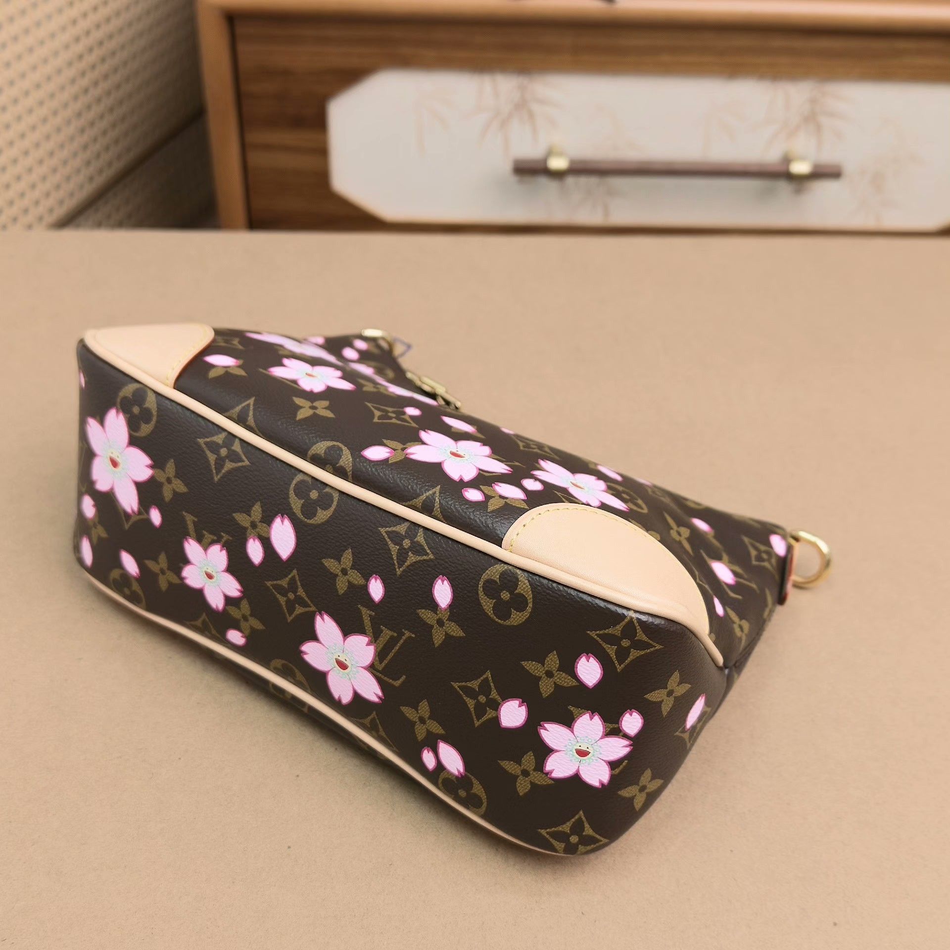 Louis Vuitton Pre-loved Bag Very good condition Size ONE SIZE - 3 Thumbnail