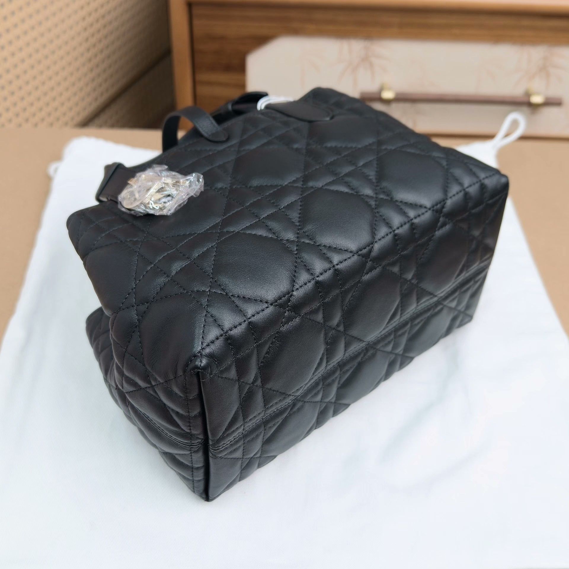 Dior Pre-loved Bag Very good condition Size ONE SIZE - 4 Thumbnail