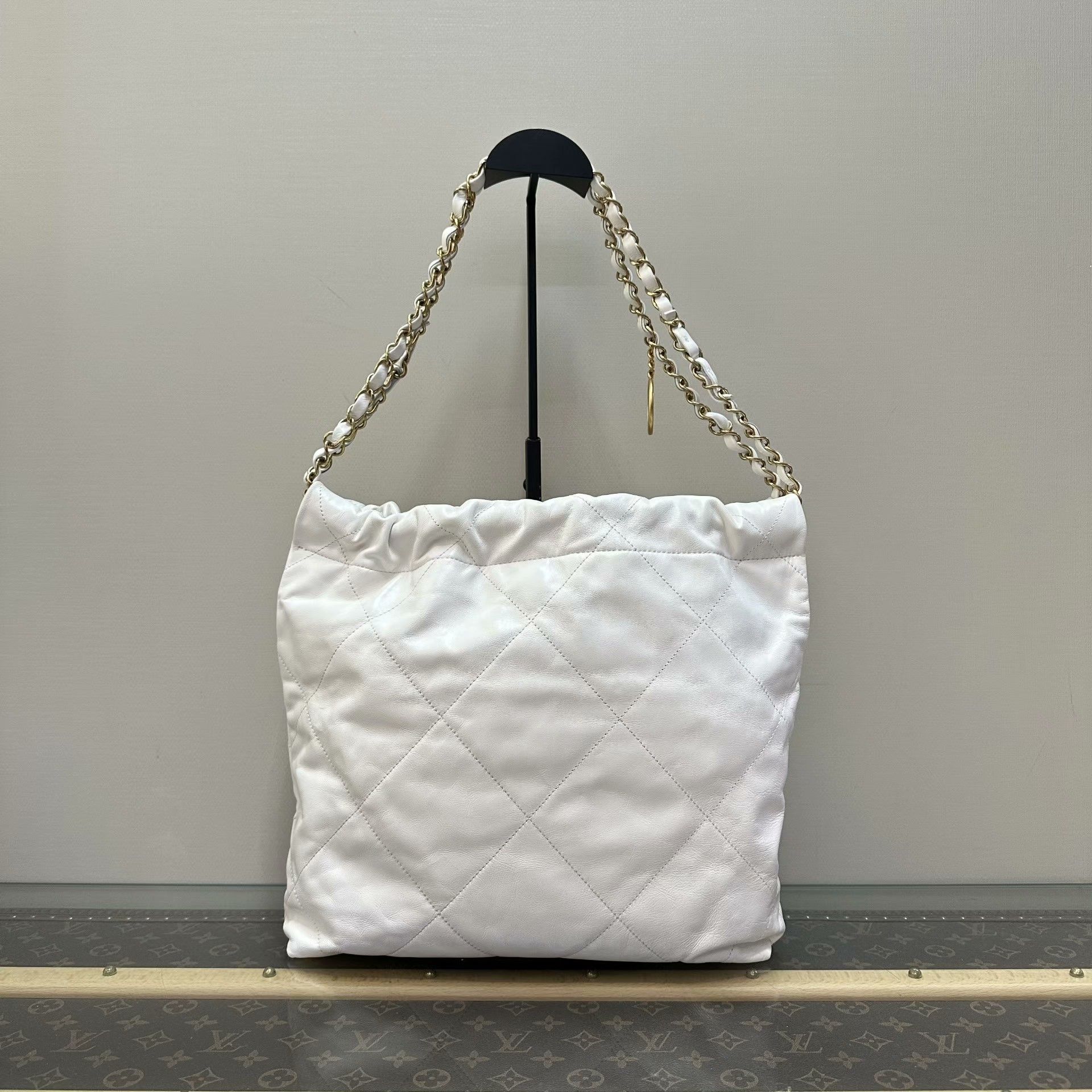 Chanel Pre-loved Bag Very good condition Size ONE SIZE - 2 Thumbnail