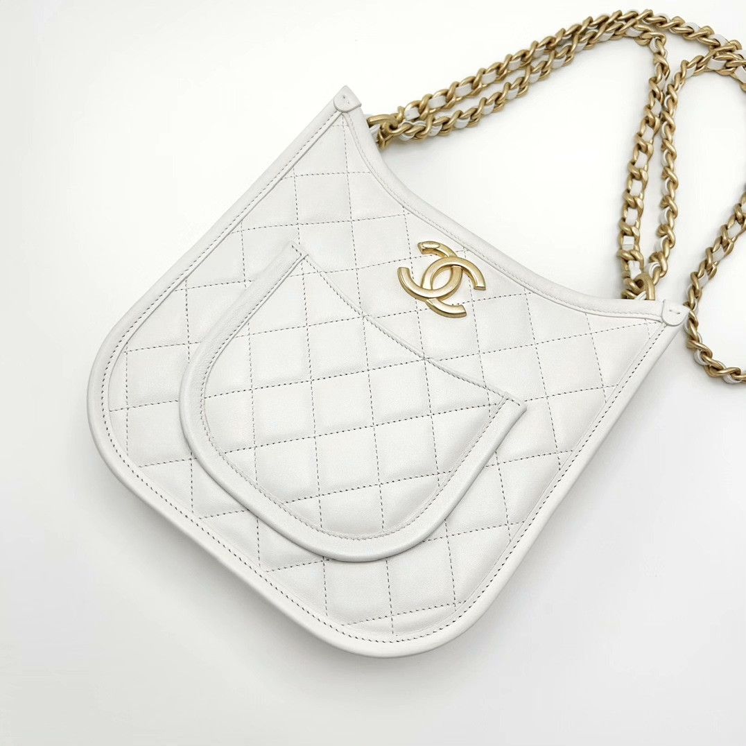 Chanel Pre-loved Bag Very good condition Size ONE SIZE - 3 Thumbnail