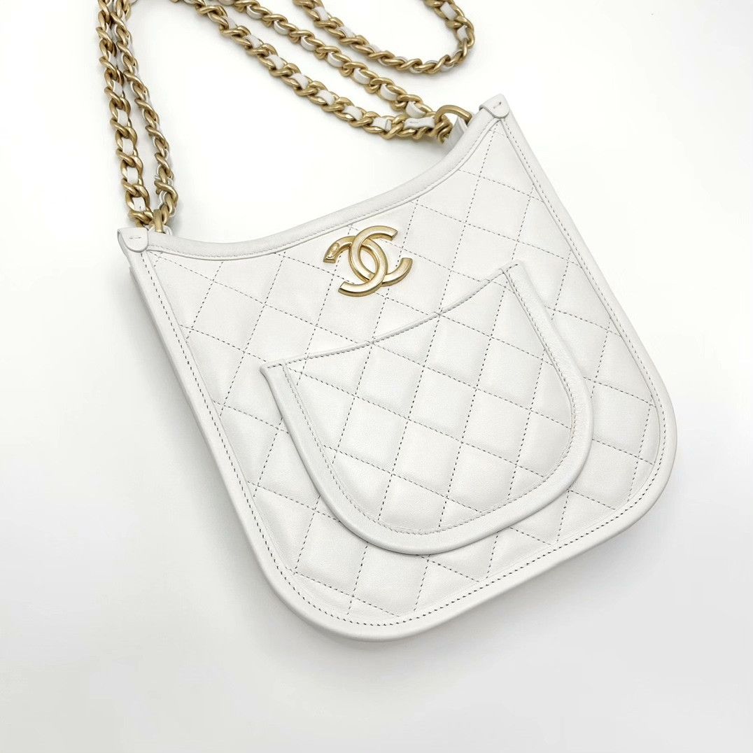 Chanel Pre-loved Bag Very good condition Size ONE SIZE - 4 Thumbnail