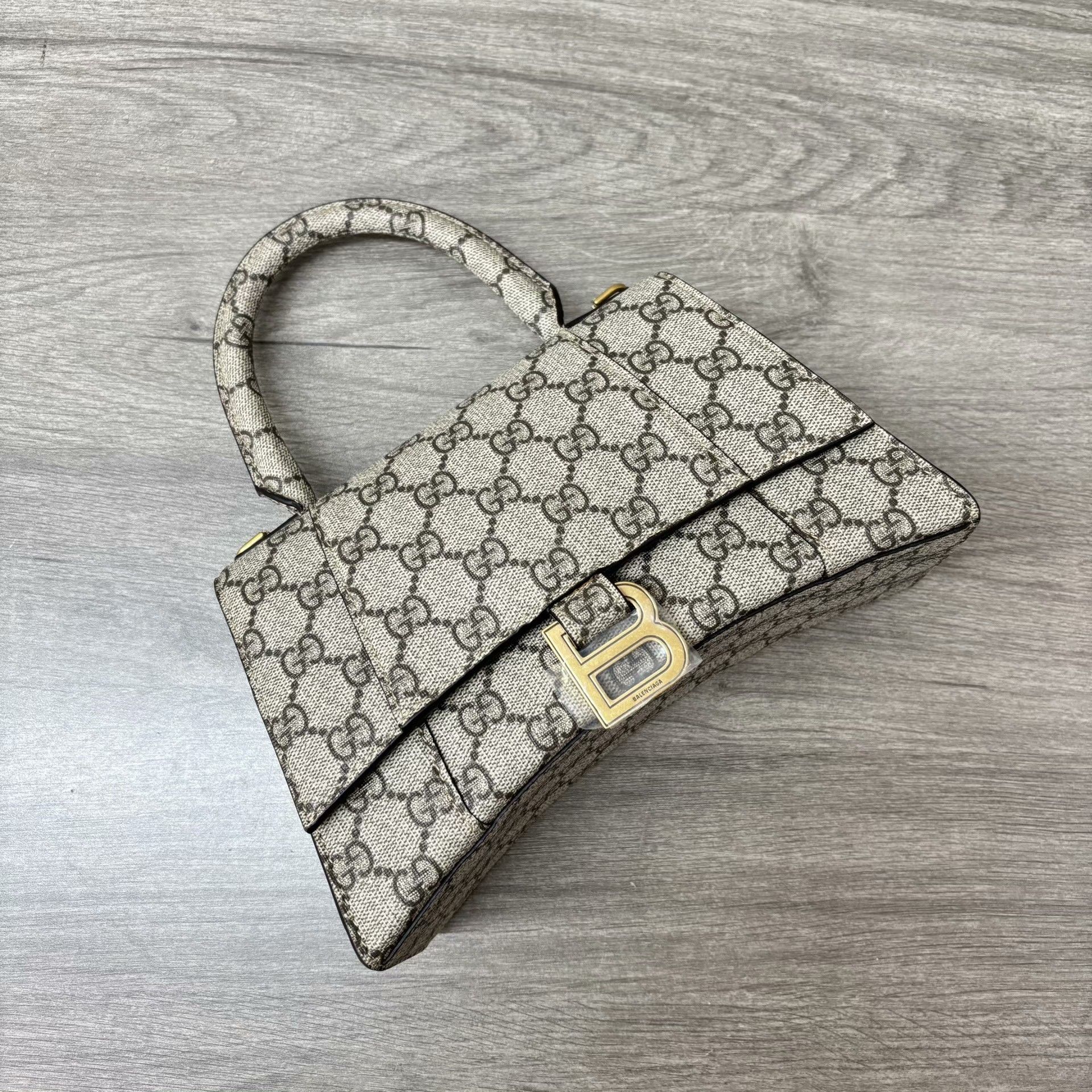 Gucci Pre-loved Bag Very good condition Size ONE SIZE - 3 Thumbnail