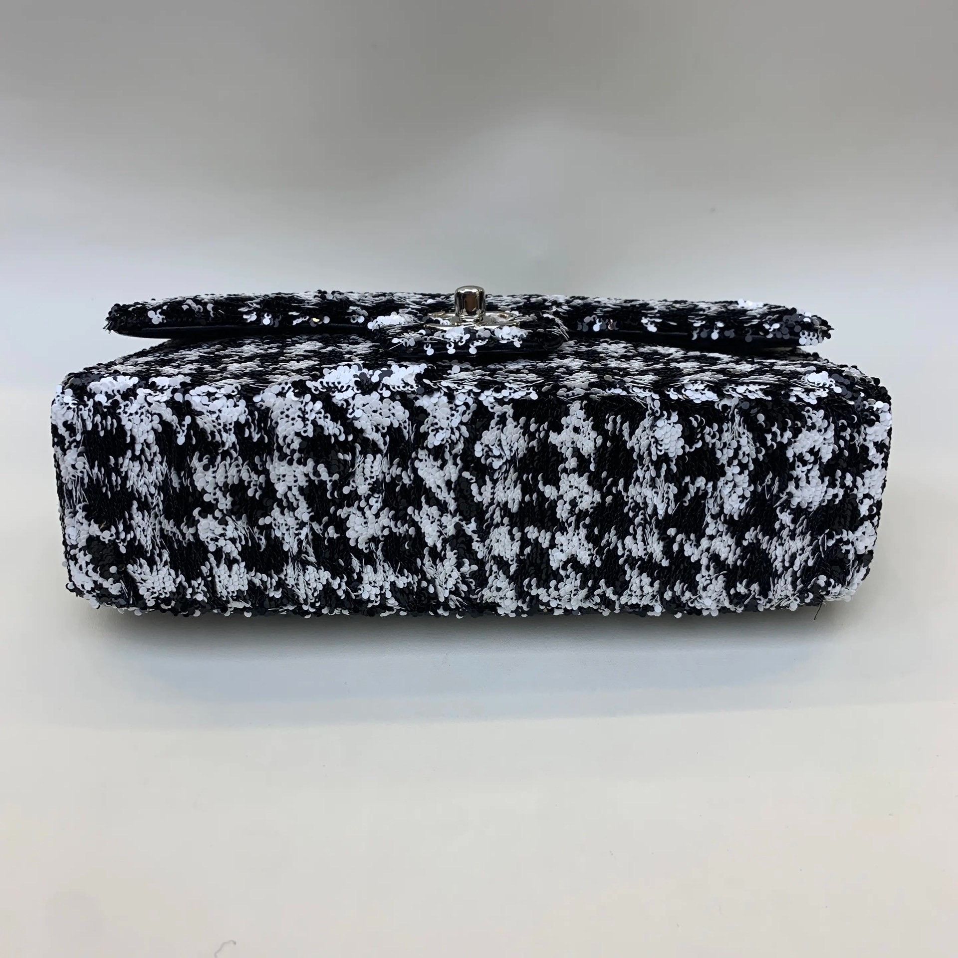 Chanel Pre-loved Bag Very good condition Size ONE SIZE - 9 Thumbnail