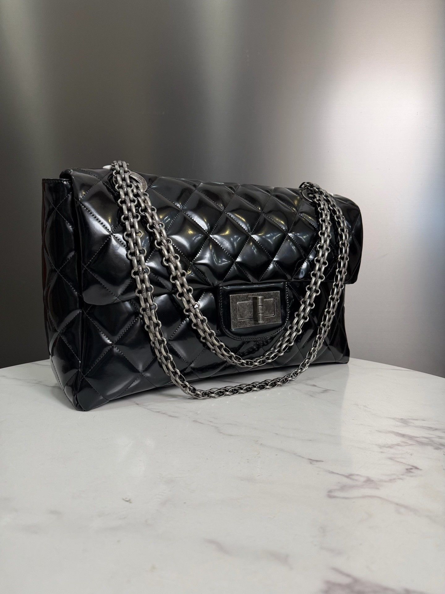 Chanel Pre-loved Bag Very good condition Size ONE SIZE - 2 Thumbnail