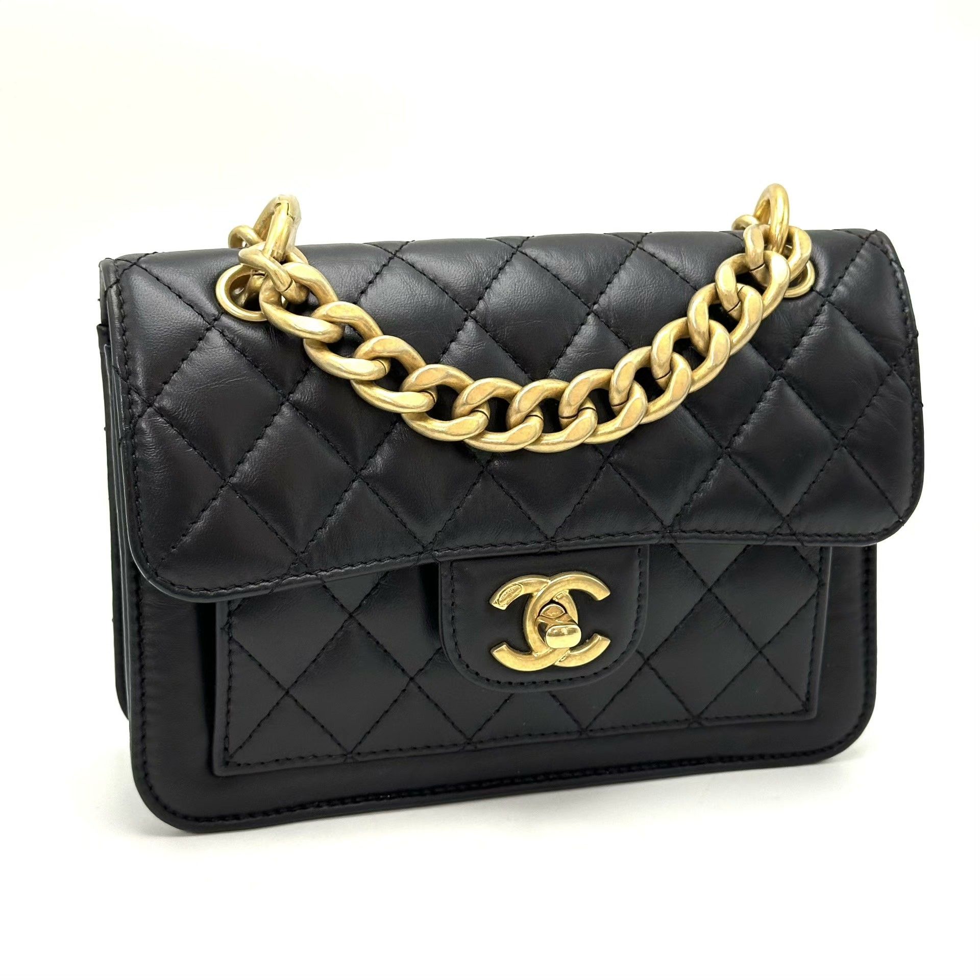 Chanel Pre-loved Bag Very good condition Size ONE SIZE - 2 Thumbnail