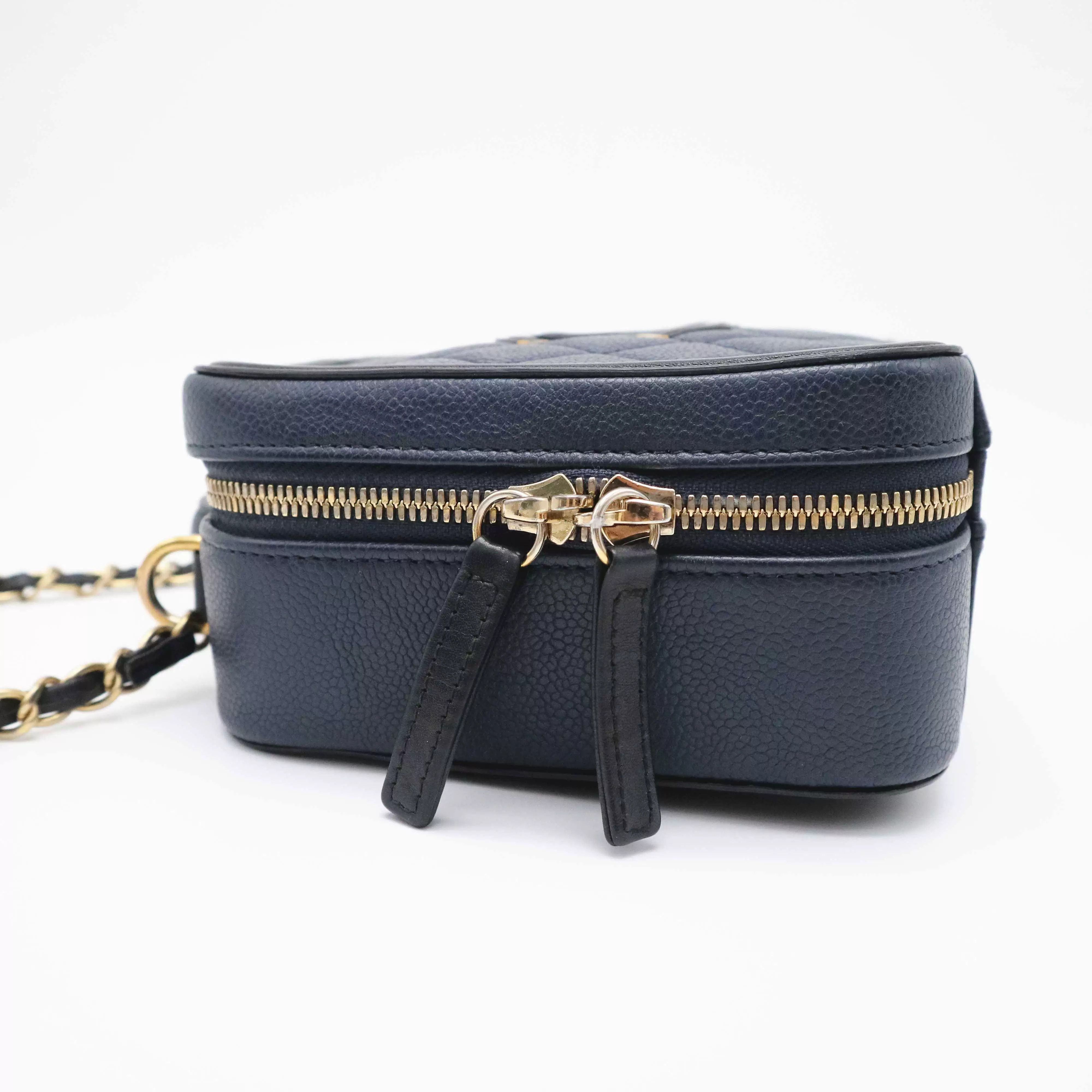 Chanel Pre-loved Bag Very good condition Size ONE SIZE - 4 Thumbnail
