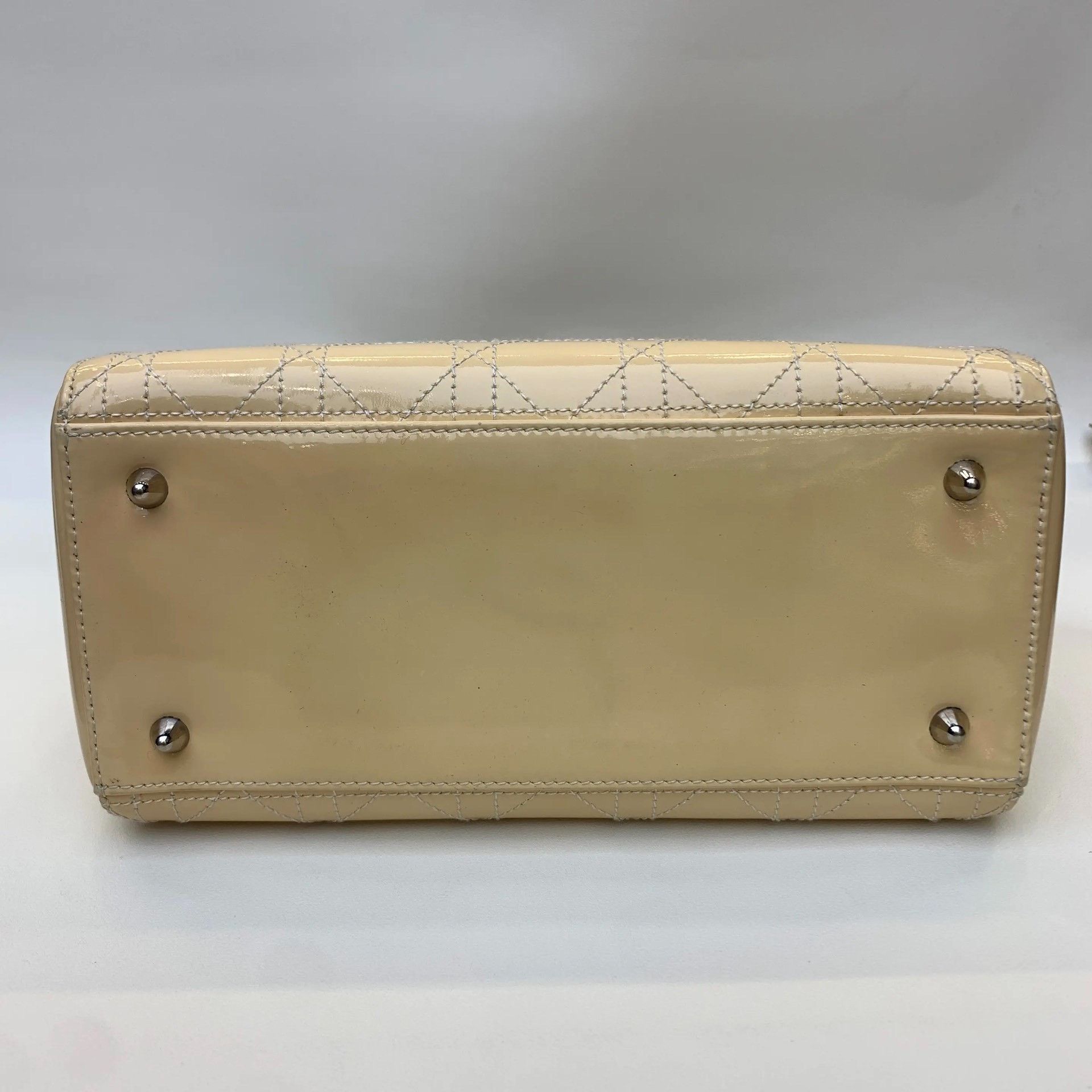 Dior Pre-loved Bag Very good condition Size ONE SIZE - 4 Thumbnail