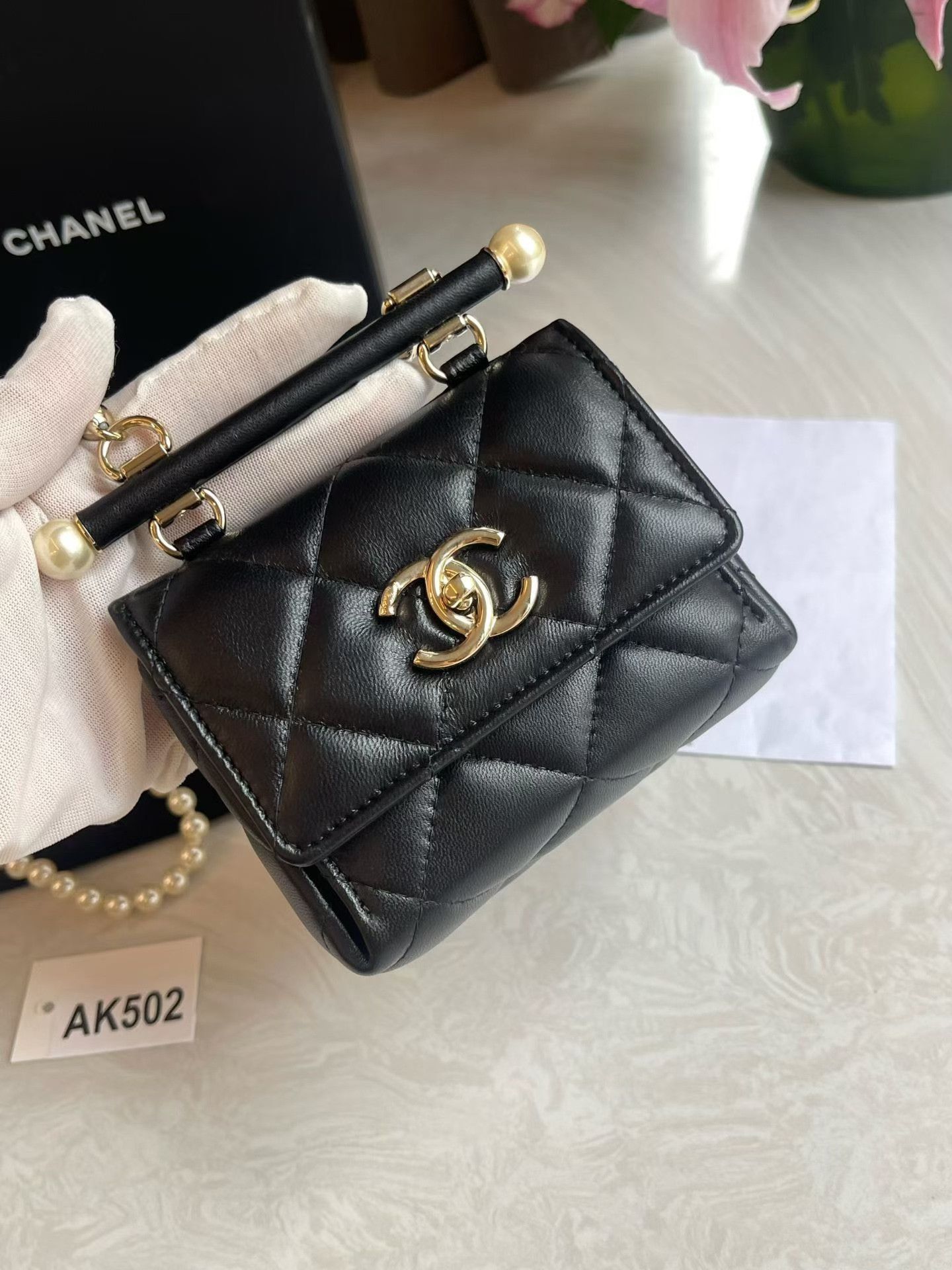 Chanel Pre-loved Bag Very good condition Size ONE SIZE - 5 Thumbnail