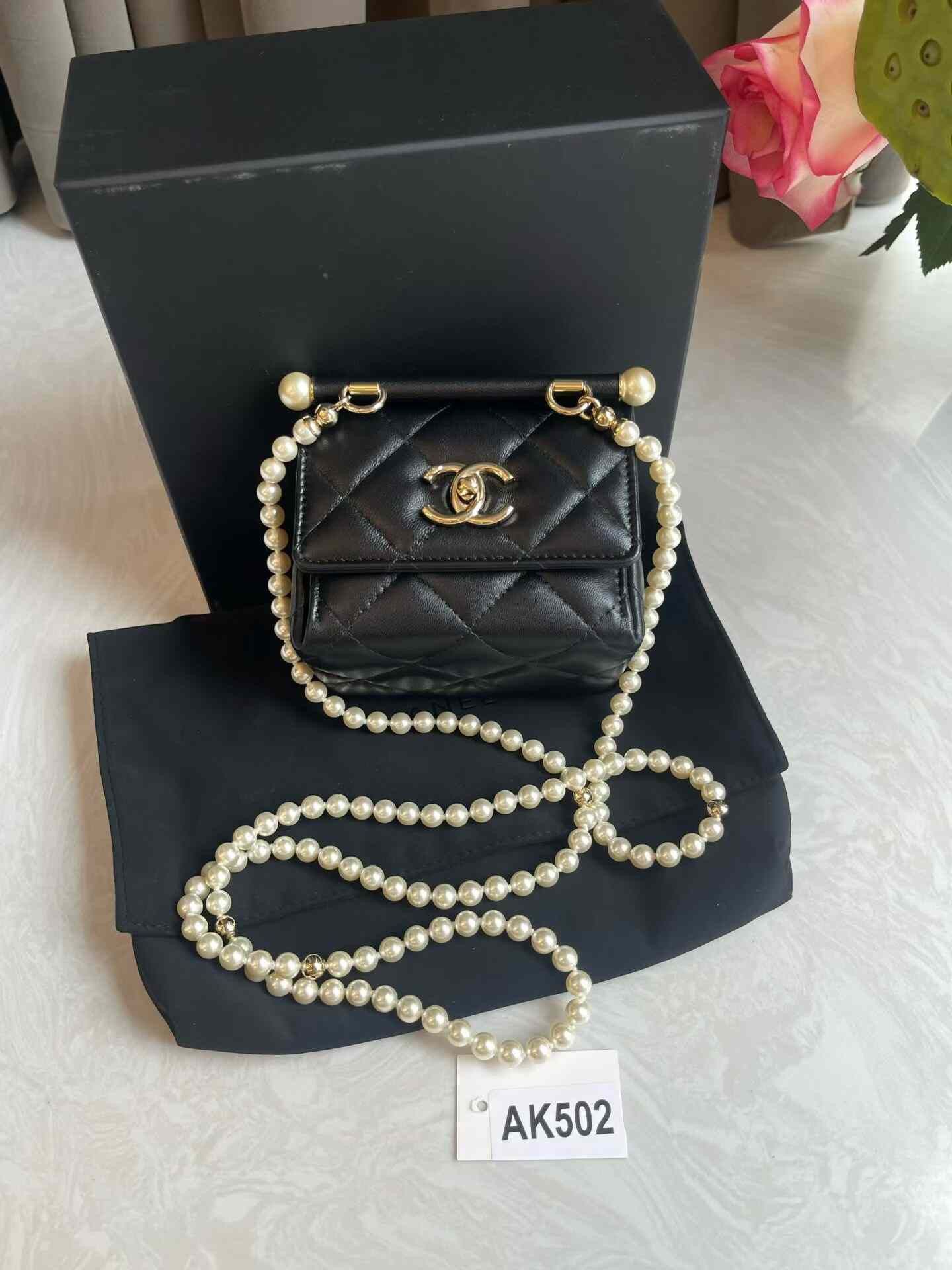 Chanel Pre-loved Bag Very good condition Size ONE SIZE - 3 Thumbnail