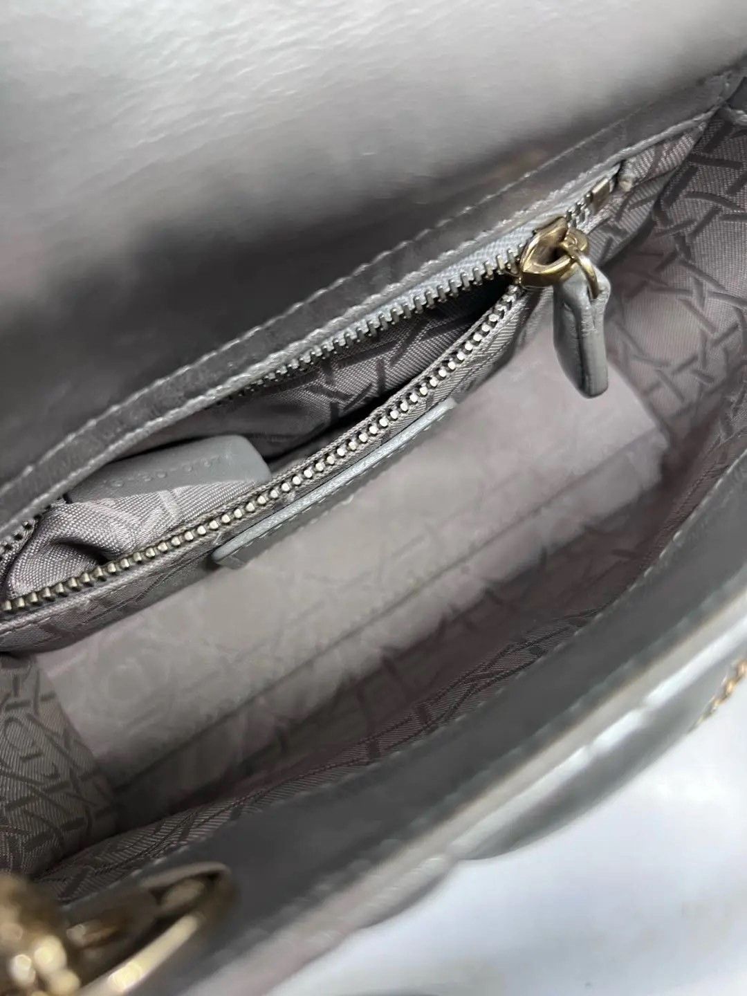Dior Pre-loved Bag Very good condition Size ONE SIZE - 9 Thumbnail
