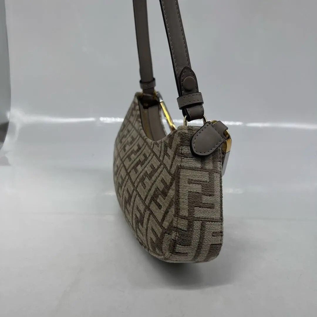Fendi Pre-loved Bag Very good condition Size ONE SIZE - 3 Thumbnail