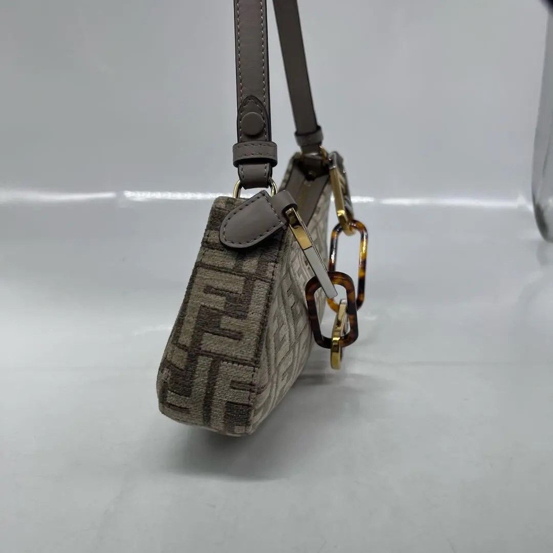 Fendi Pre-loved Bag Very good condition Size ONE SIZE - 2 Thumbnail