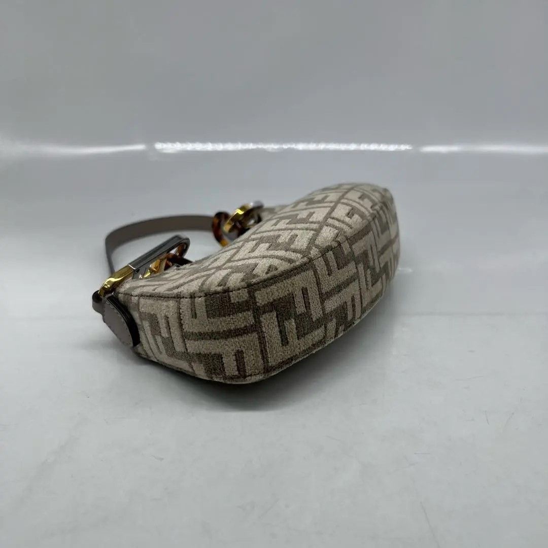 Fendi Pre-loved Bag Very good condition Size ONE SIZE - 5 Thumbnail
