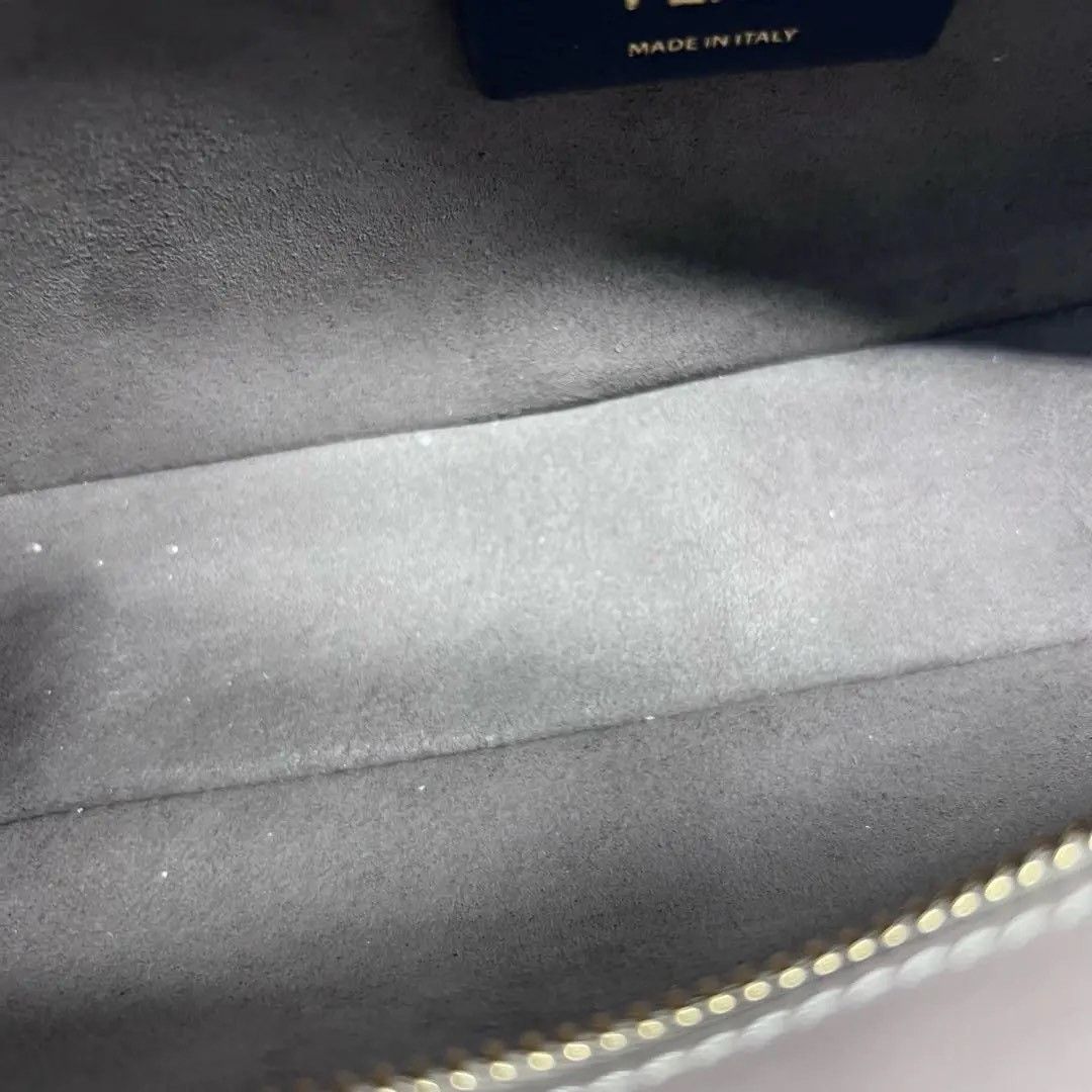 Fendi Pre-loved Bag Very good condition Size ONE SIZE - 9 Thumbnail