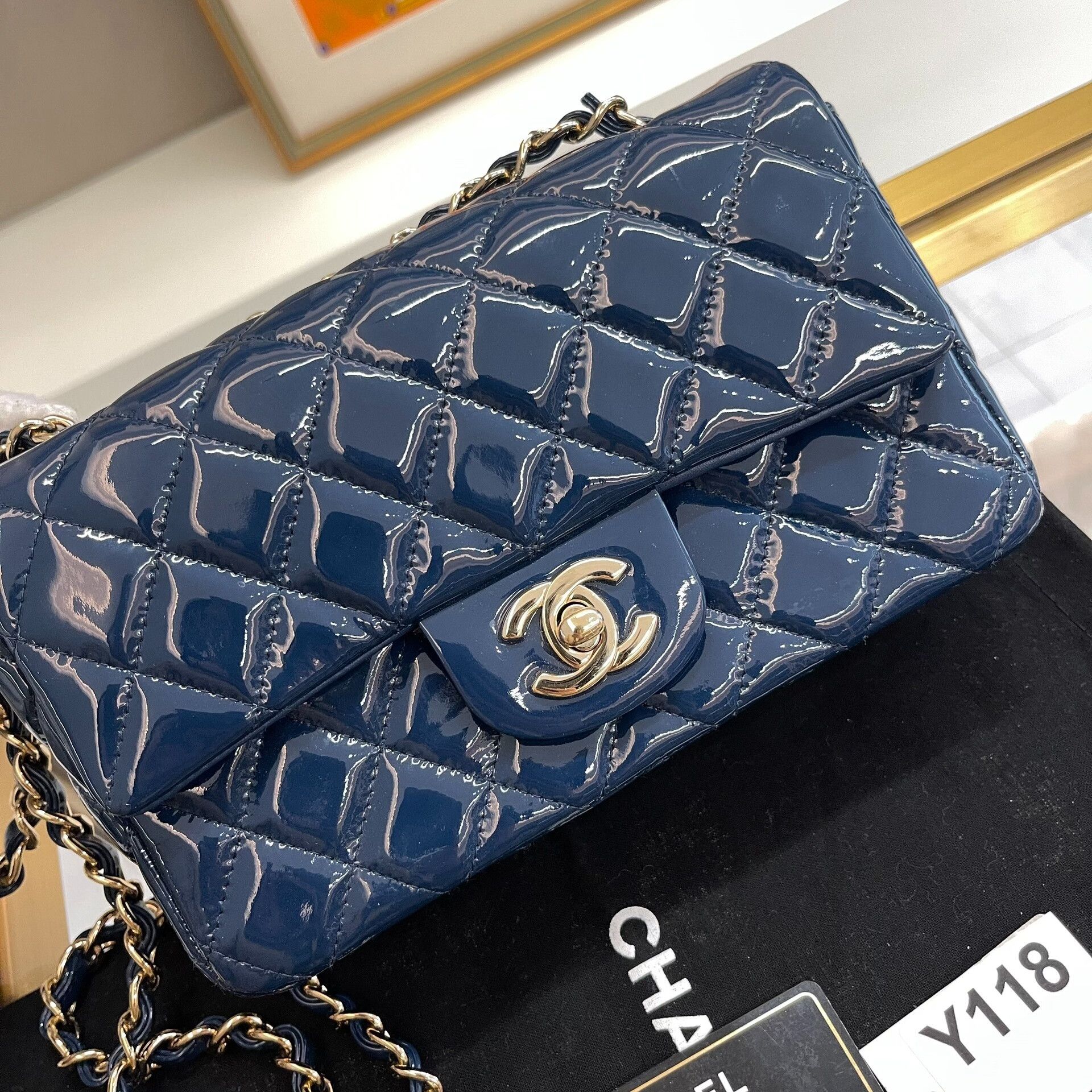 Chanel Pre-loved Bag Very good condition Size ONE SIZE - 3 Thumbnail
