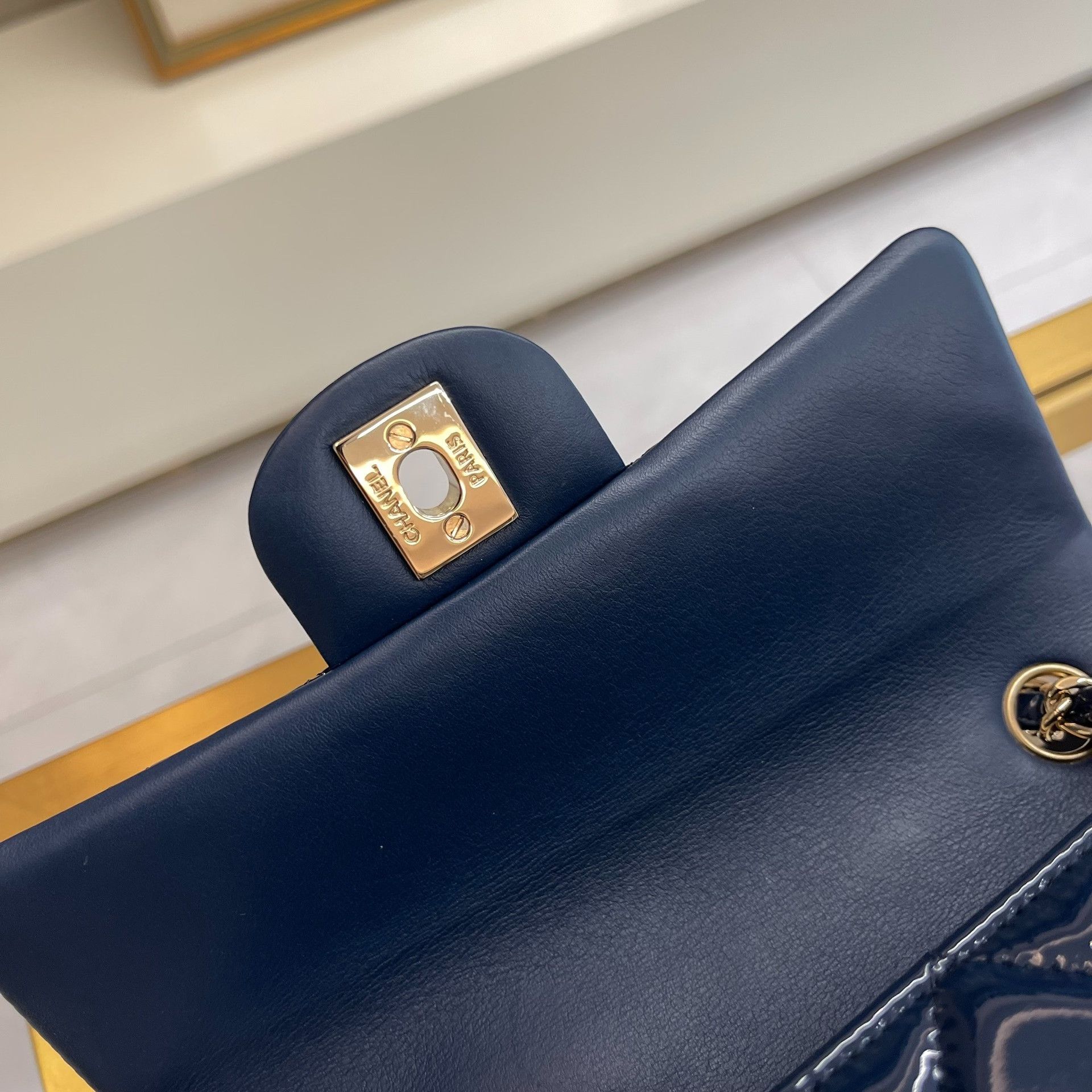 Chanel Pre-loved Bag Very good condition Size ONE SIZE - 9 Thumbnail