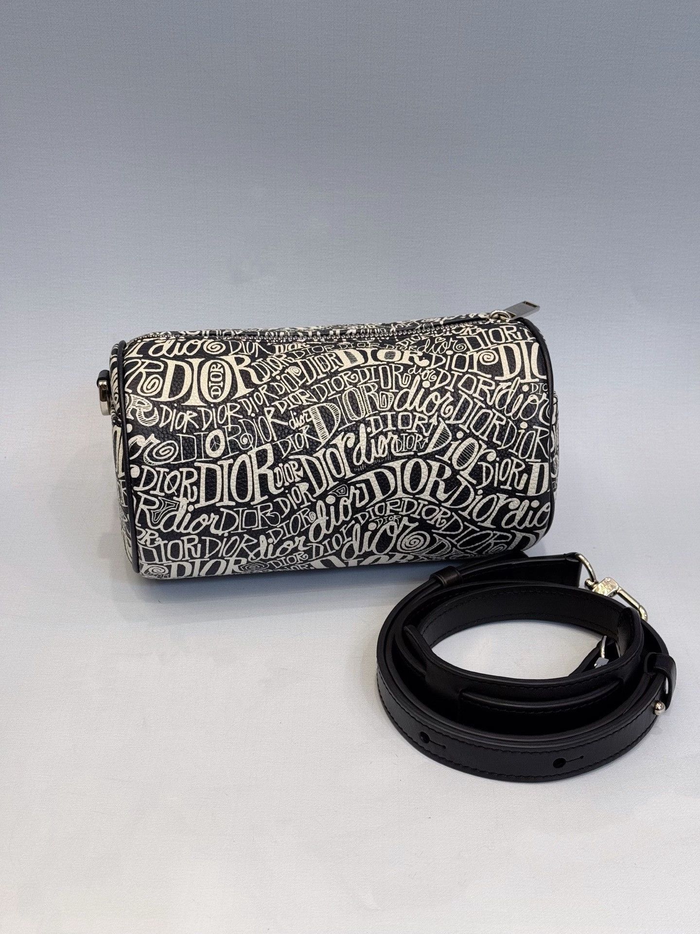 Dior Pre-loved Bag Very good condition Size ONE SIZE - 2 Thumbnail