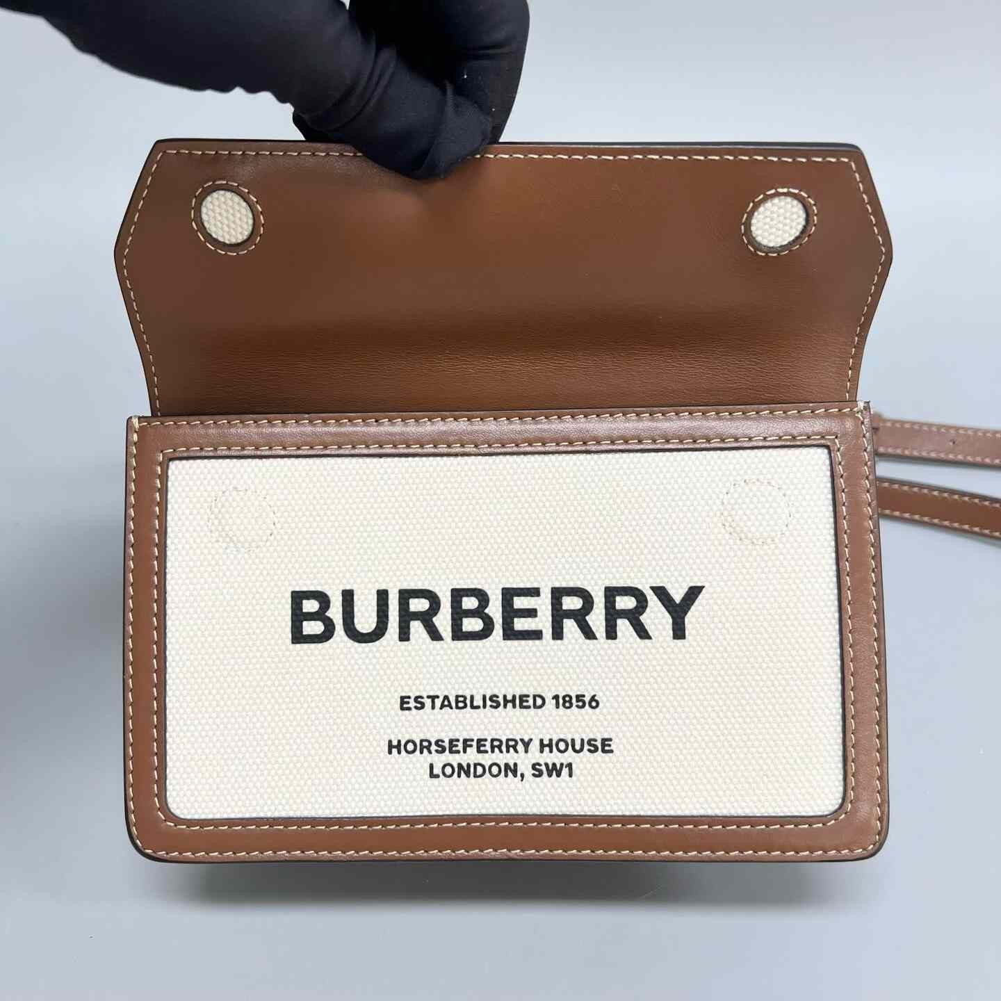 Burberry Pre-loved Bag Very good condition Size ONE SIZE - 7 Thumbnail
