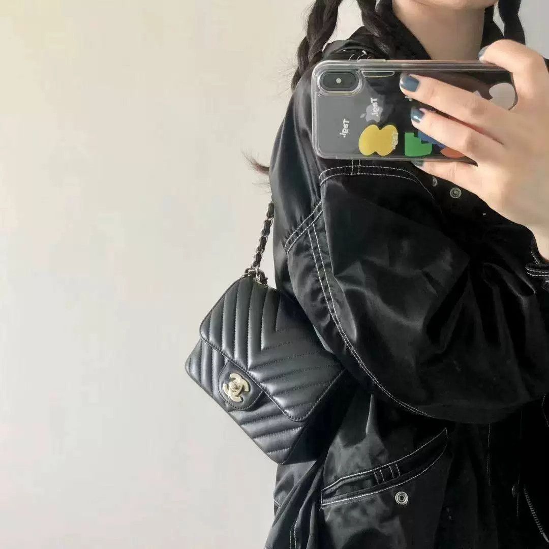 Chanel Pre-loved Bag Very good condition Size ONE SIZE - 7 Thumbnail