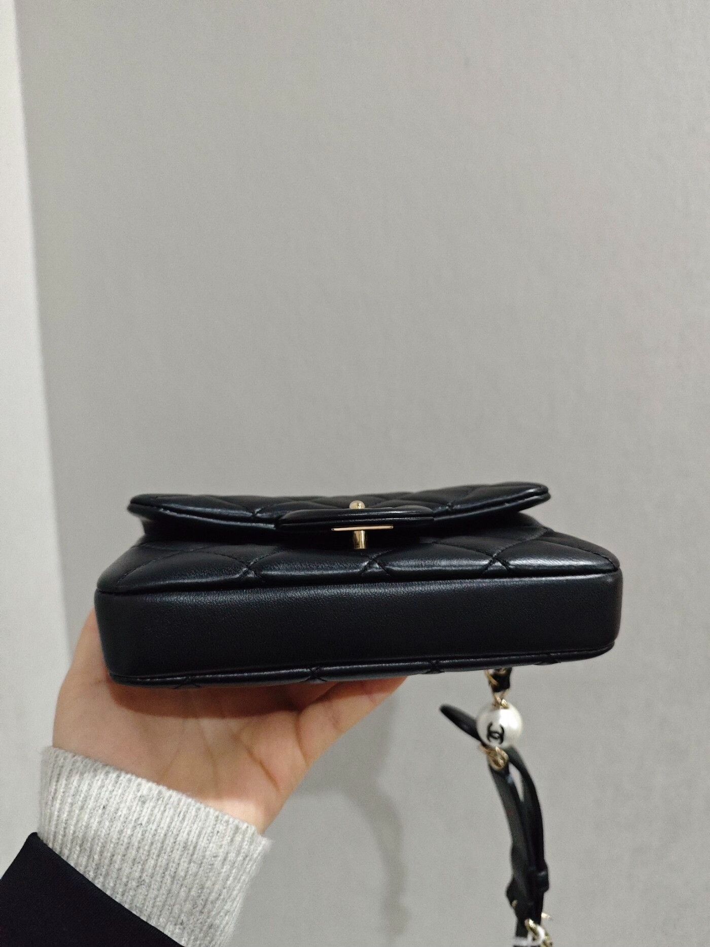 Chanel Pre-loved Bag Very good condition Size ONE SIZE - 3 Thumbnail