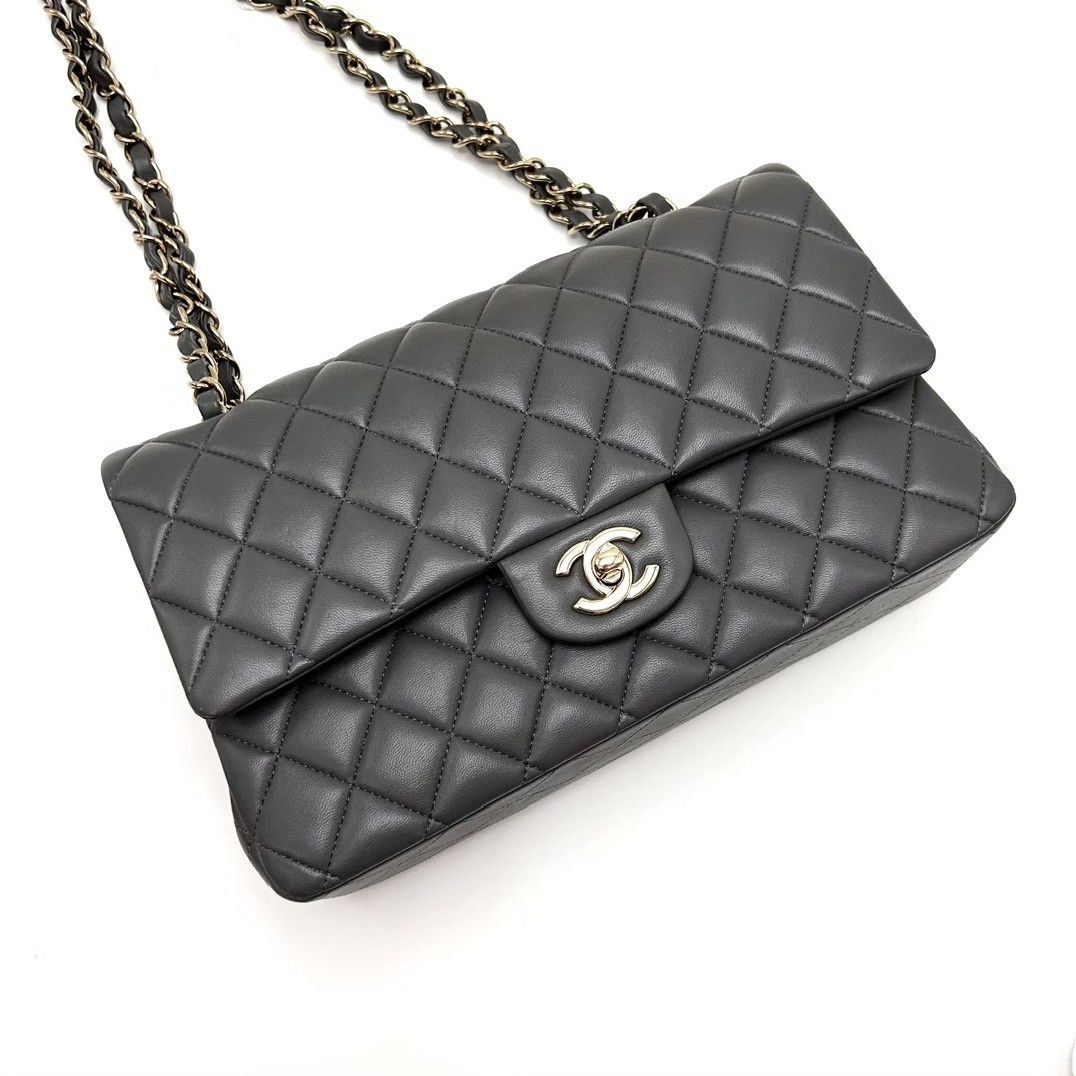 Chanel Pre-loved Bag Very good condition Size ONE SIZE - 4 Thumbnail