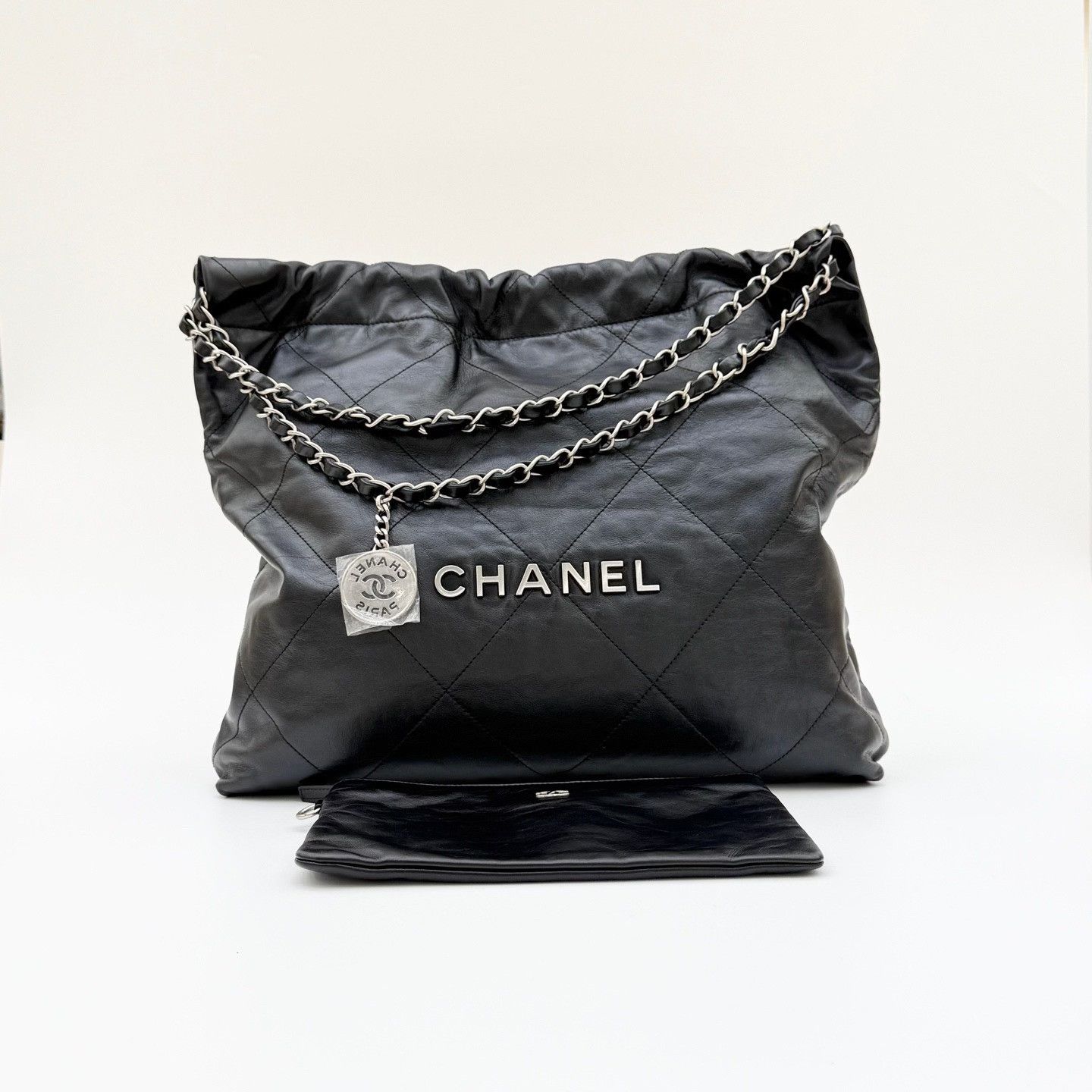 Chanel Pre-loved Bag Very good condition Size ONE SIZE - 2 Thumbnail