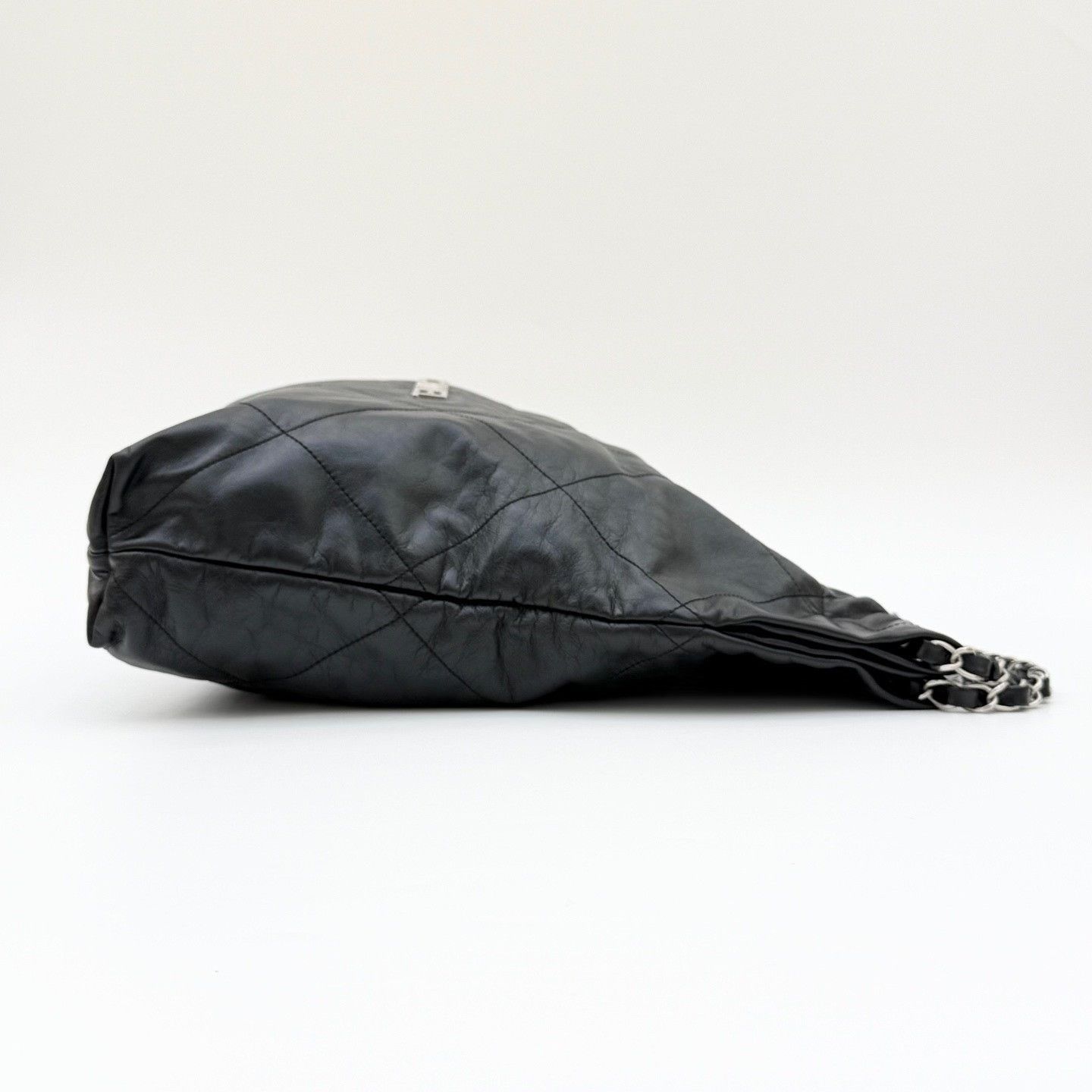 Chanel Pre-loved Bag Very good condition Size ONE SIZE - 5 Thumbnail