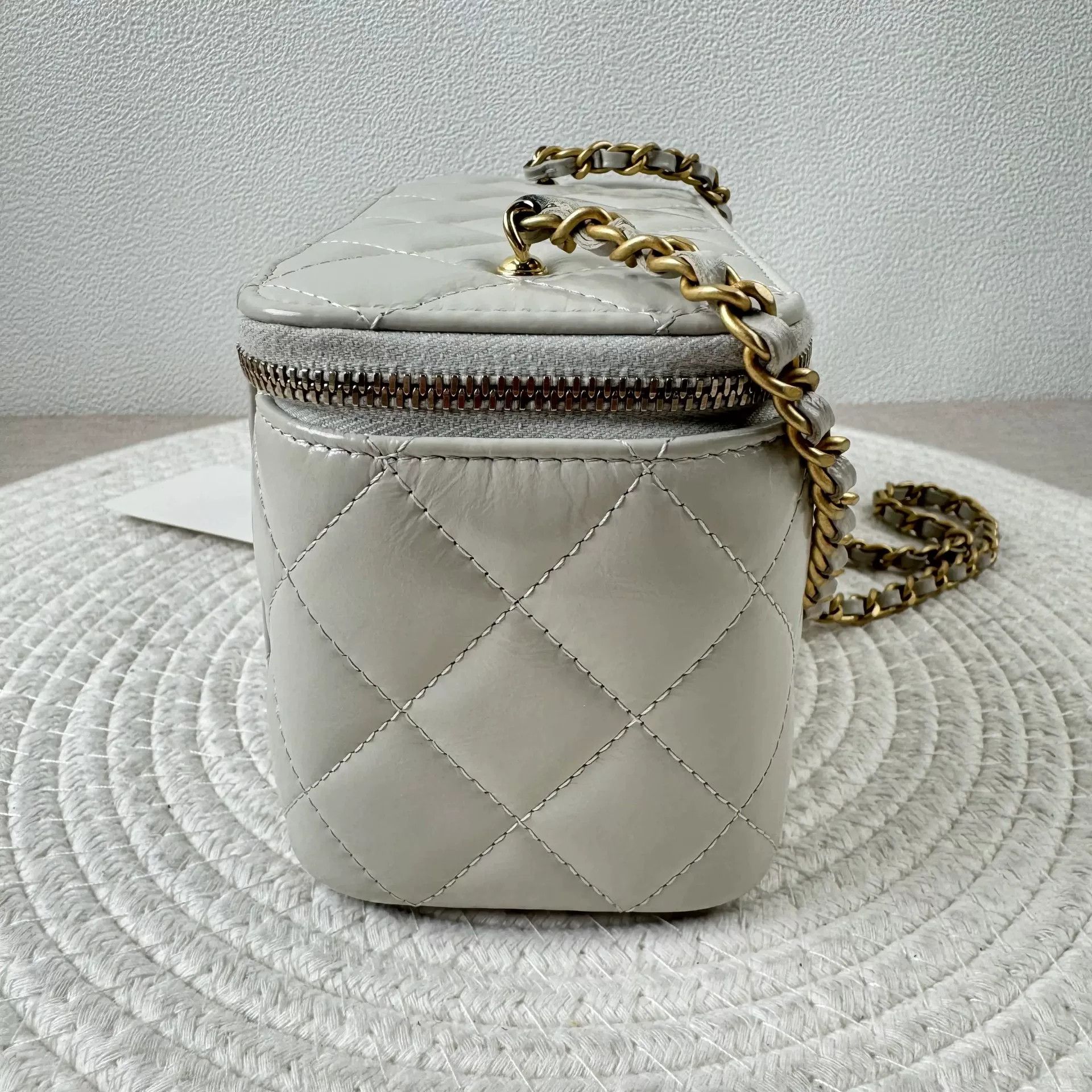 Chanel Pre-loved Bag Very good condition Size ONE SIZE - 5 Thumbnail