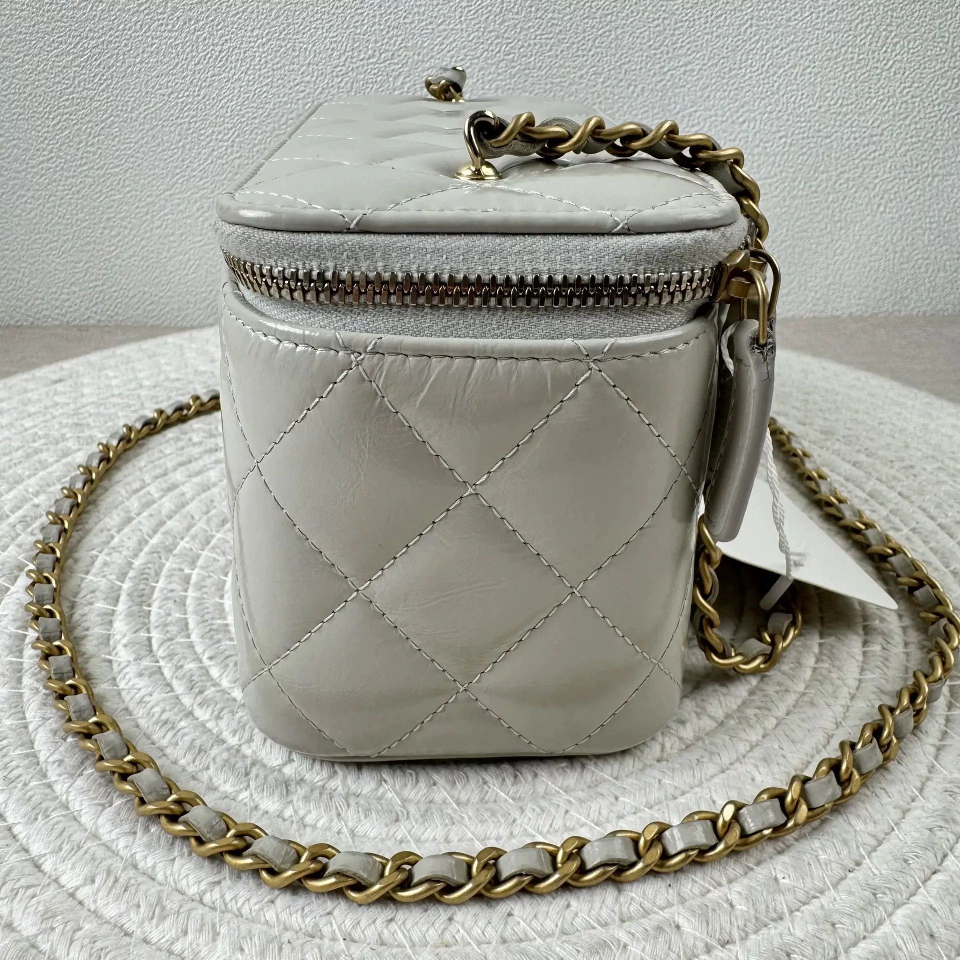 Chanel Pre-loved Bag Very good condition Size ONE SIZE - 2 Thumbnail