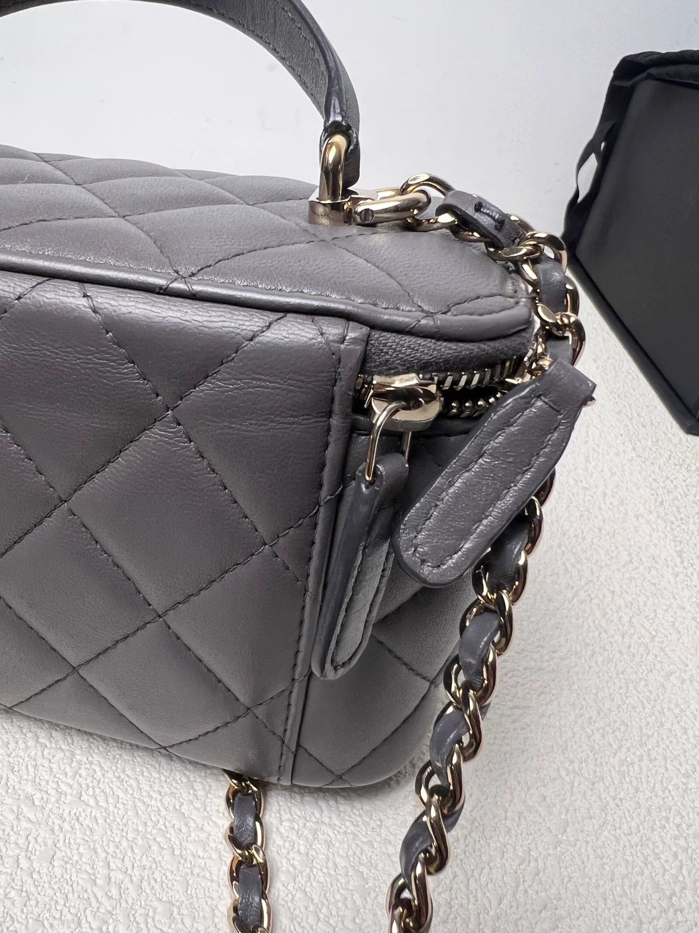 Chanel Pre-loved Bag Very good condition Size ONE SIZE - 6 Thumbnail