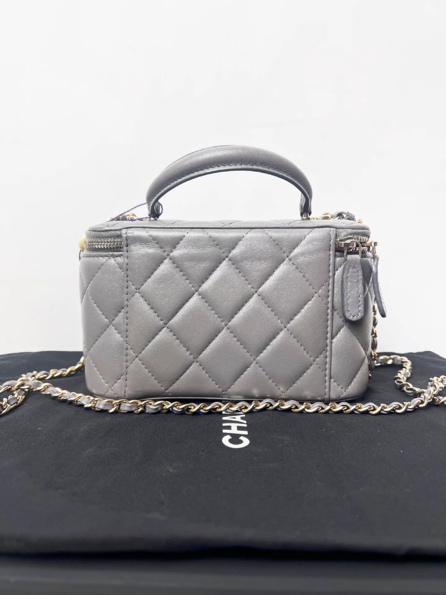 Chanel Pre-loved Bag Very good condition Size ONE SIZE - 2 Thumbnail
