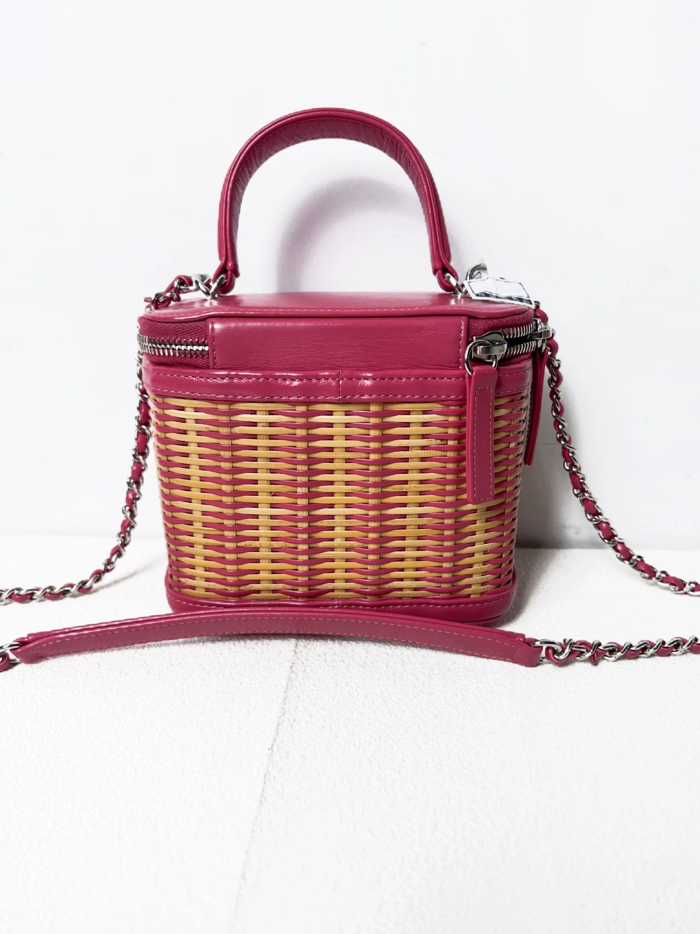 Chanel Pre-loved Bag Very good condition Size ONE SIZE - 2 Thumbnail