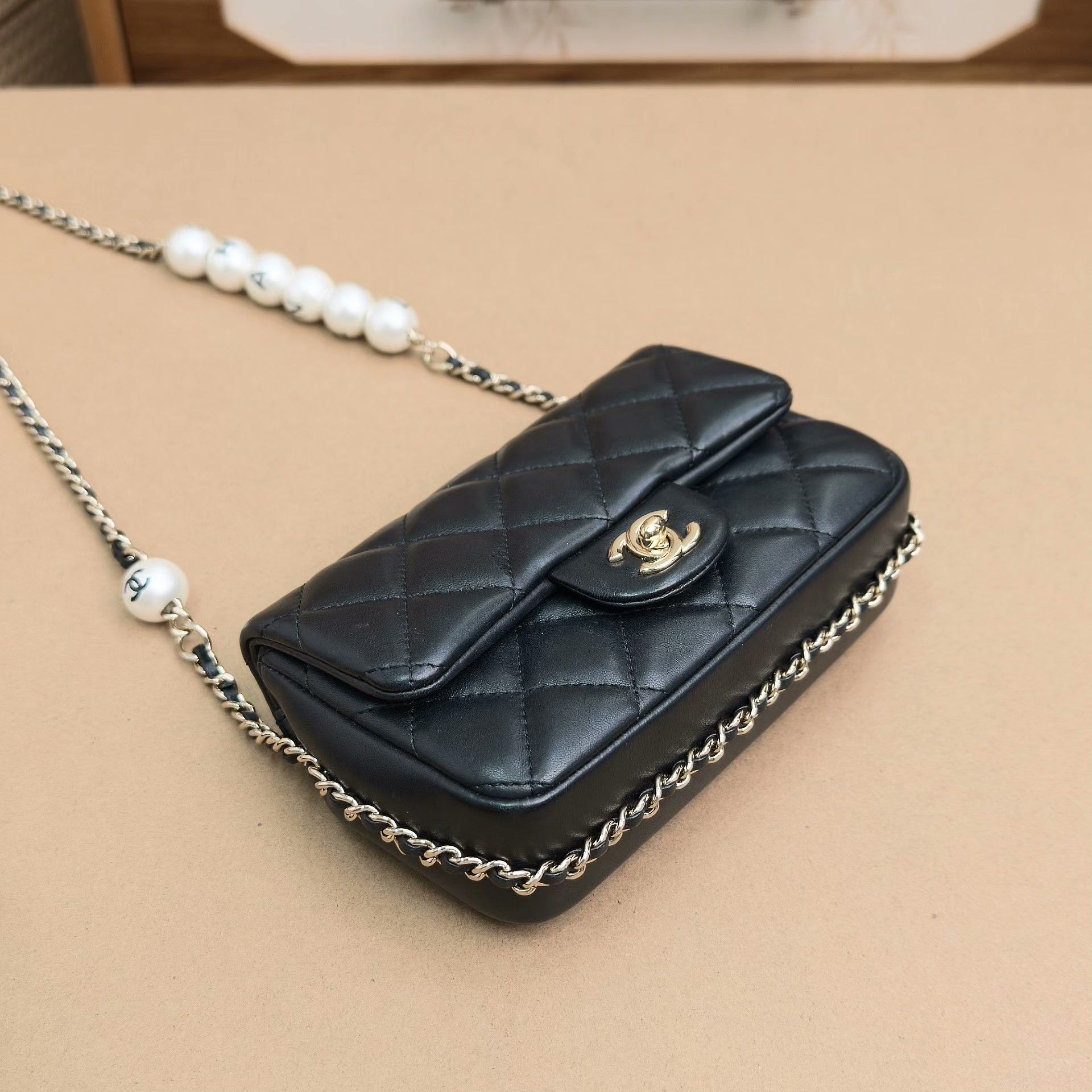 Chanel Pre-loved Bag Very good condition Size ONE SIZE - 4 Thumbnail