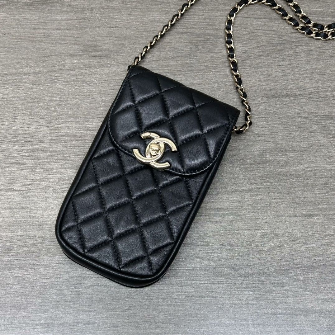 Chanel Pre-loved Bag Very good condition Size ONE SIZE - 3 Thumbnail