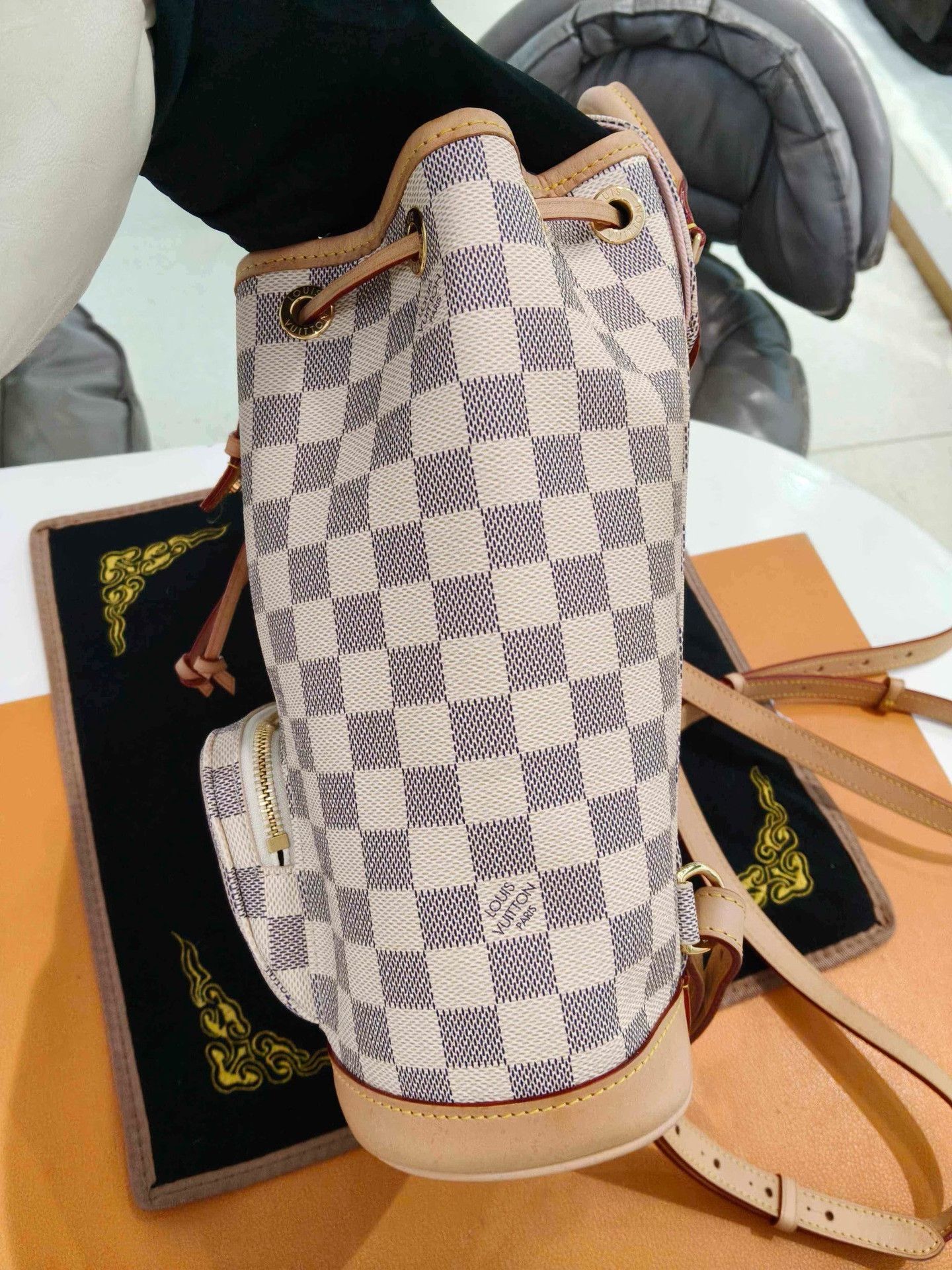 Louis Vuitton Pre-loved Bag Very good condition Size ONE SIZE - 3 Thumbnail