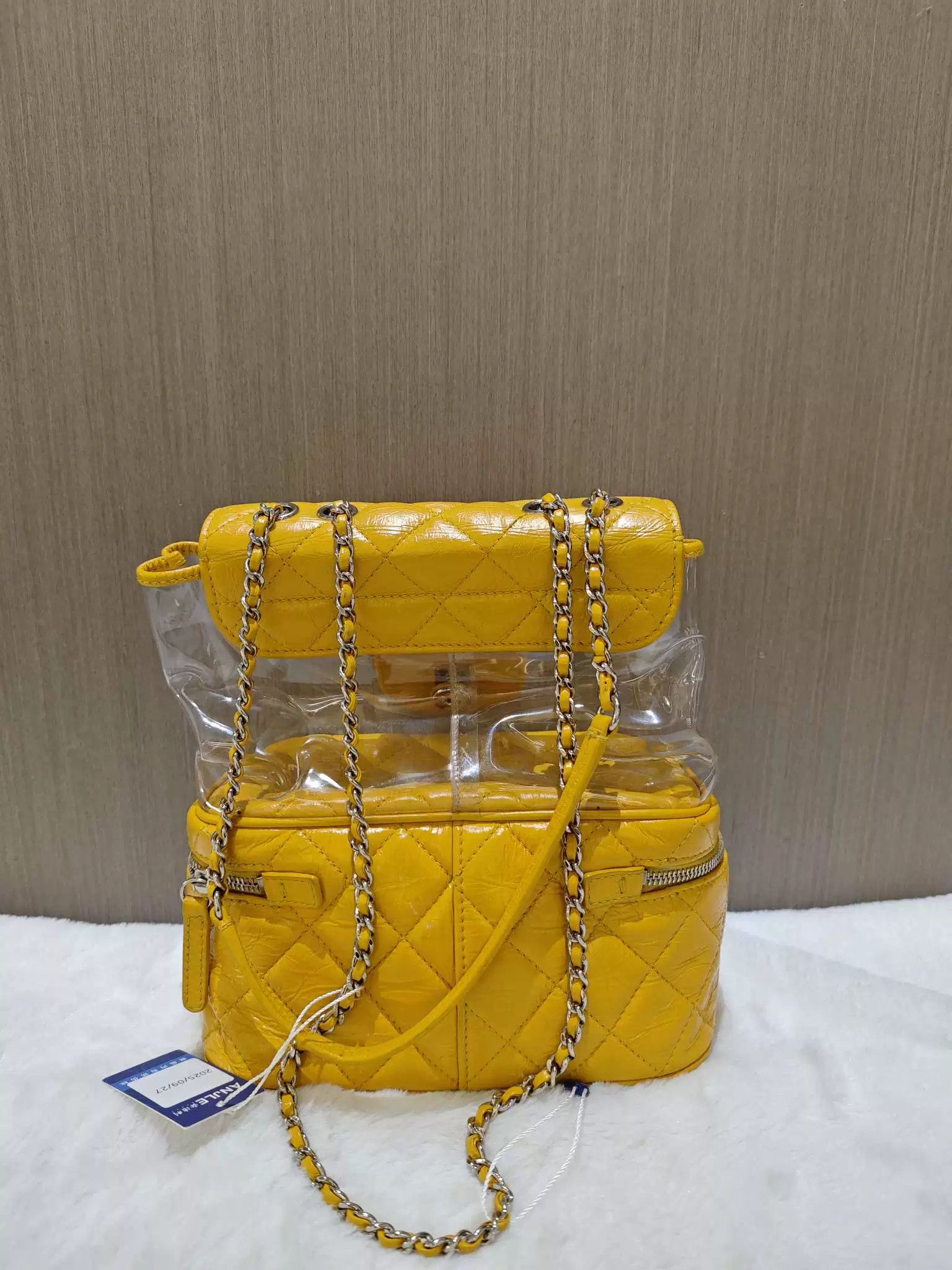 Chanel Pre-loved Bag Very good condition Size ONE SIZE - 2 Thumbnail