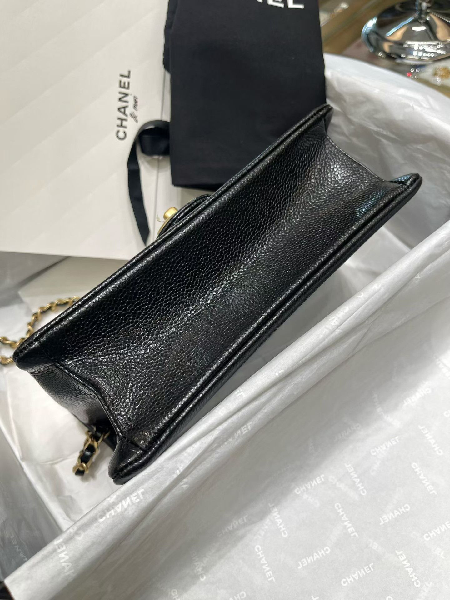Chanel Pre-loved Bag Very good condition Size ONE SIZE - 7 Thumbnail