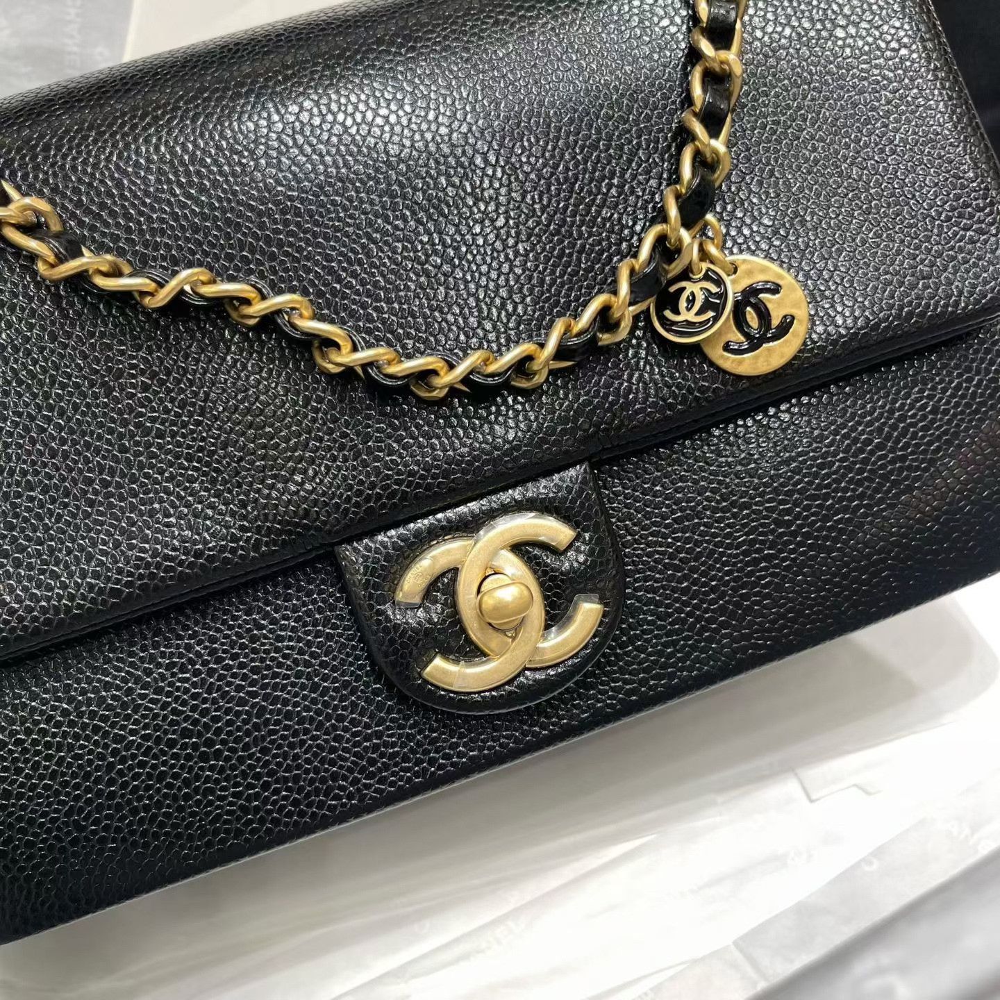 Chanel Pre-loved Bag Very good condition Size ONE SIZE - 3 Thumbnail