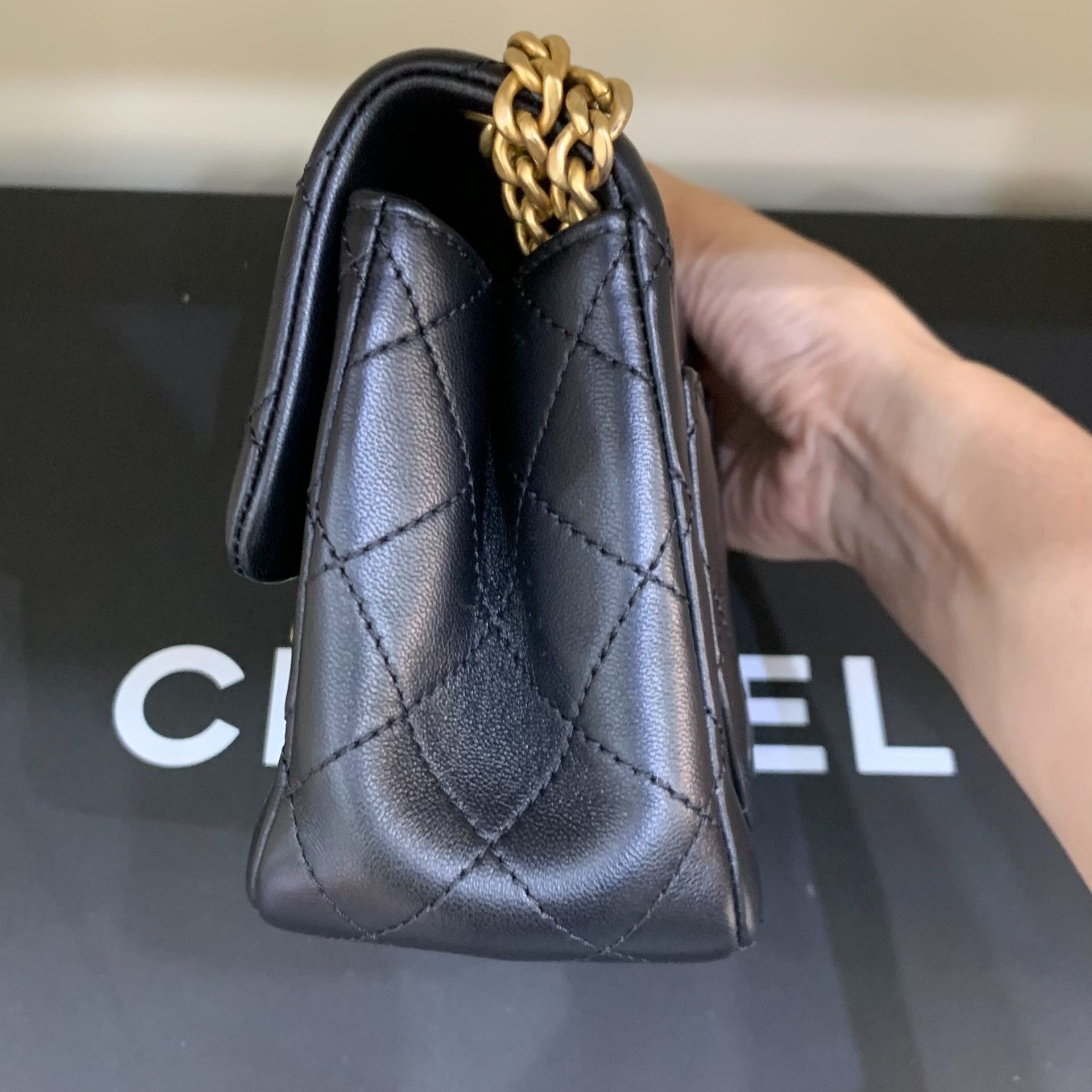 Chanel Pre-loved Bag Very good condition Size ONE SIZE - 3 Thumbnail