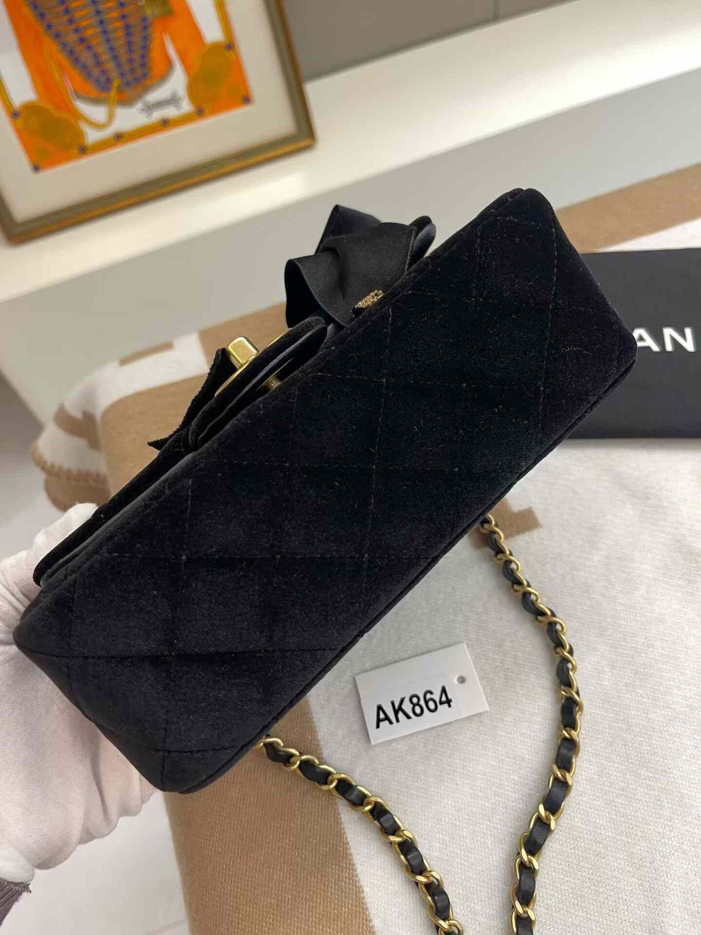Chanel Pre-loved Bag Very good condition Size ONE SIZE - 6 Thumbnail