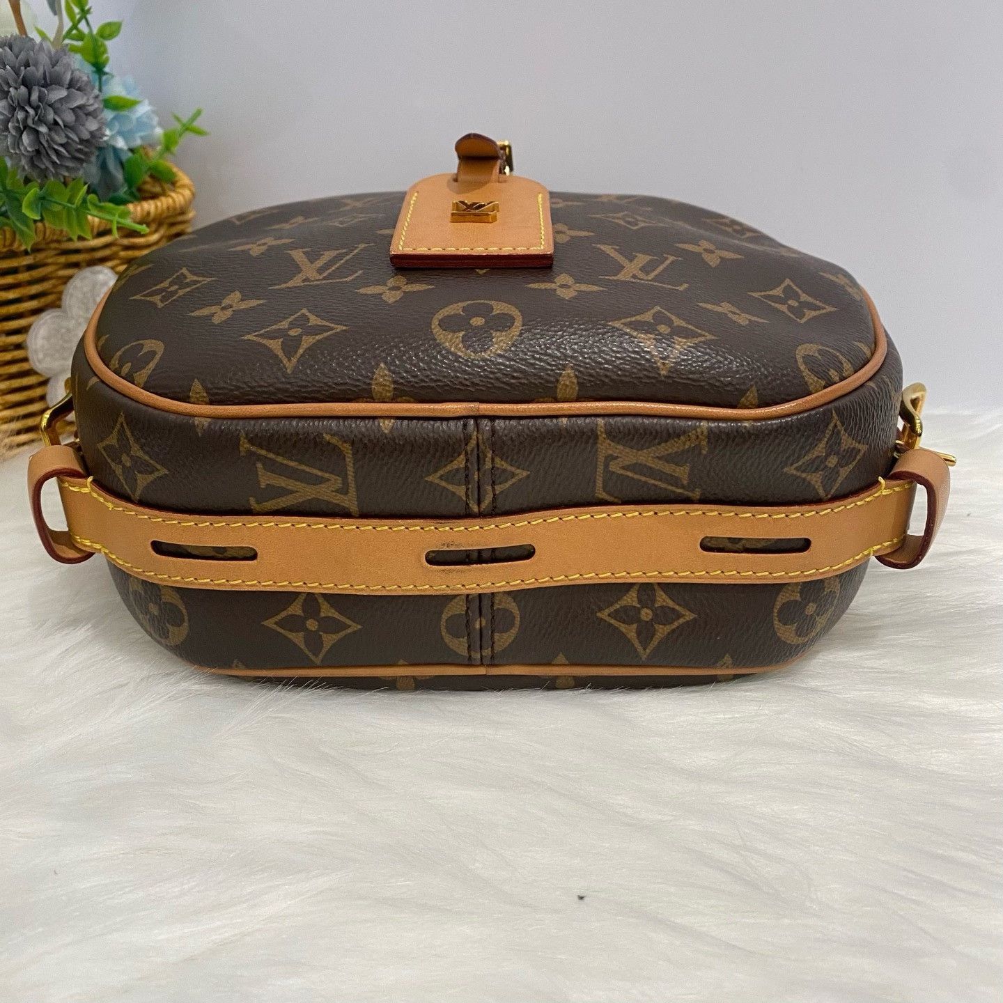 Louis Vuitton Pre-loved Bag Very good condition Size ONE SIZE - 9 Thumbnail