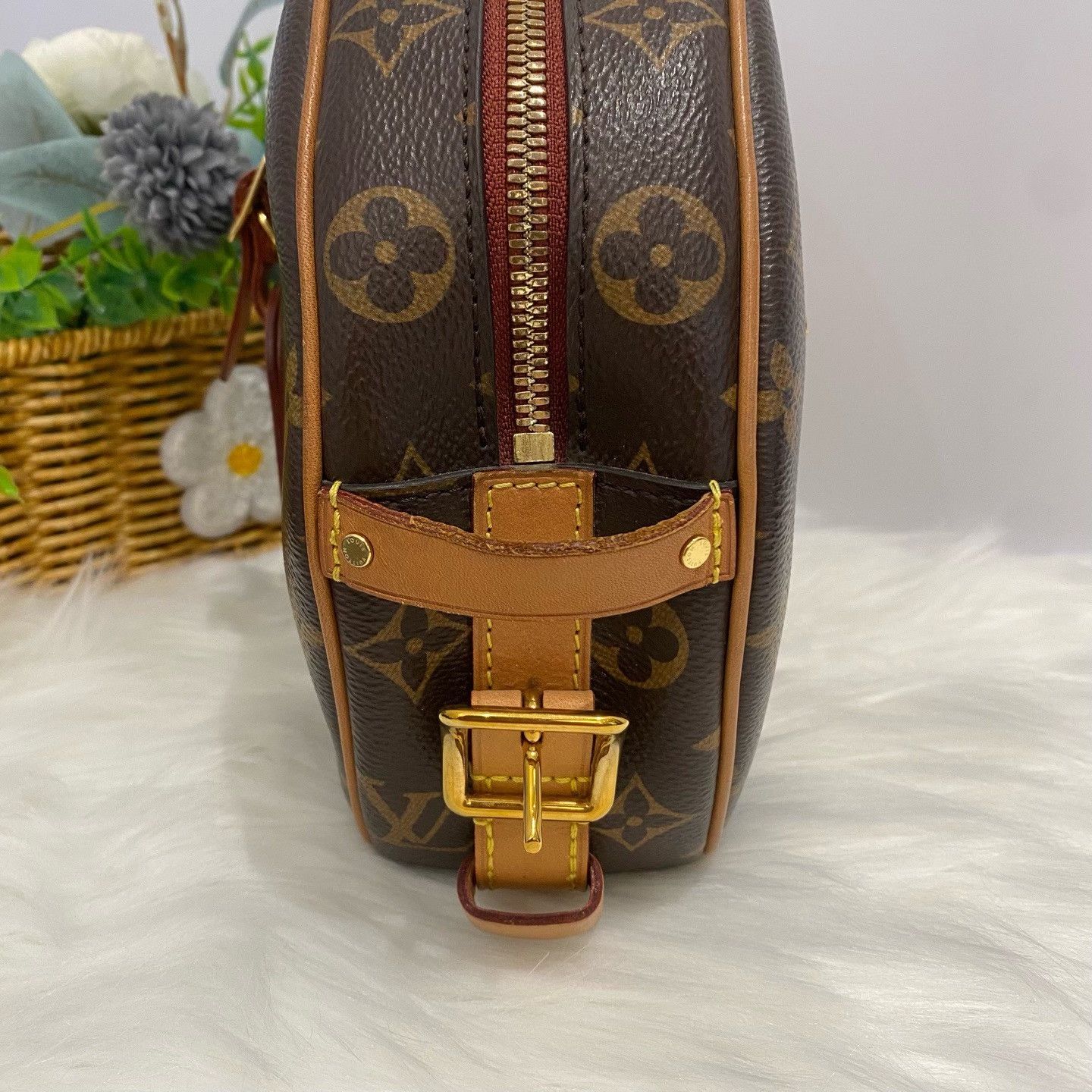 Louis Vuitton Pre-loved Bag Very good condition Size ONE SIZE - 5 Thumbnail