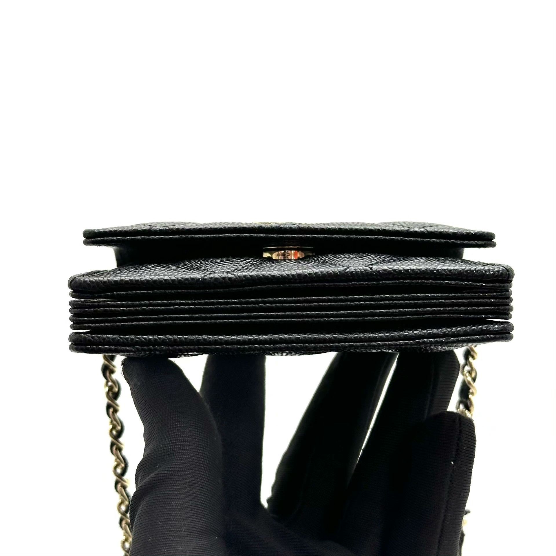 Chanel Pre-loved Bag Very good condition Size ONE SIZE - 5 Thumbnail
