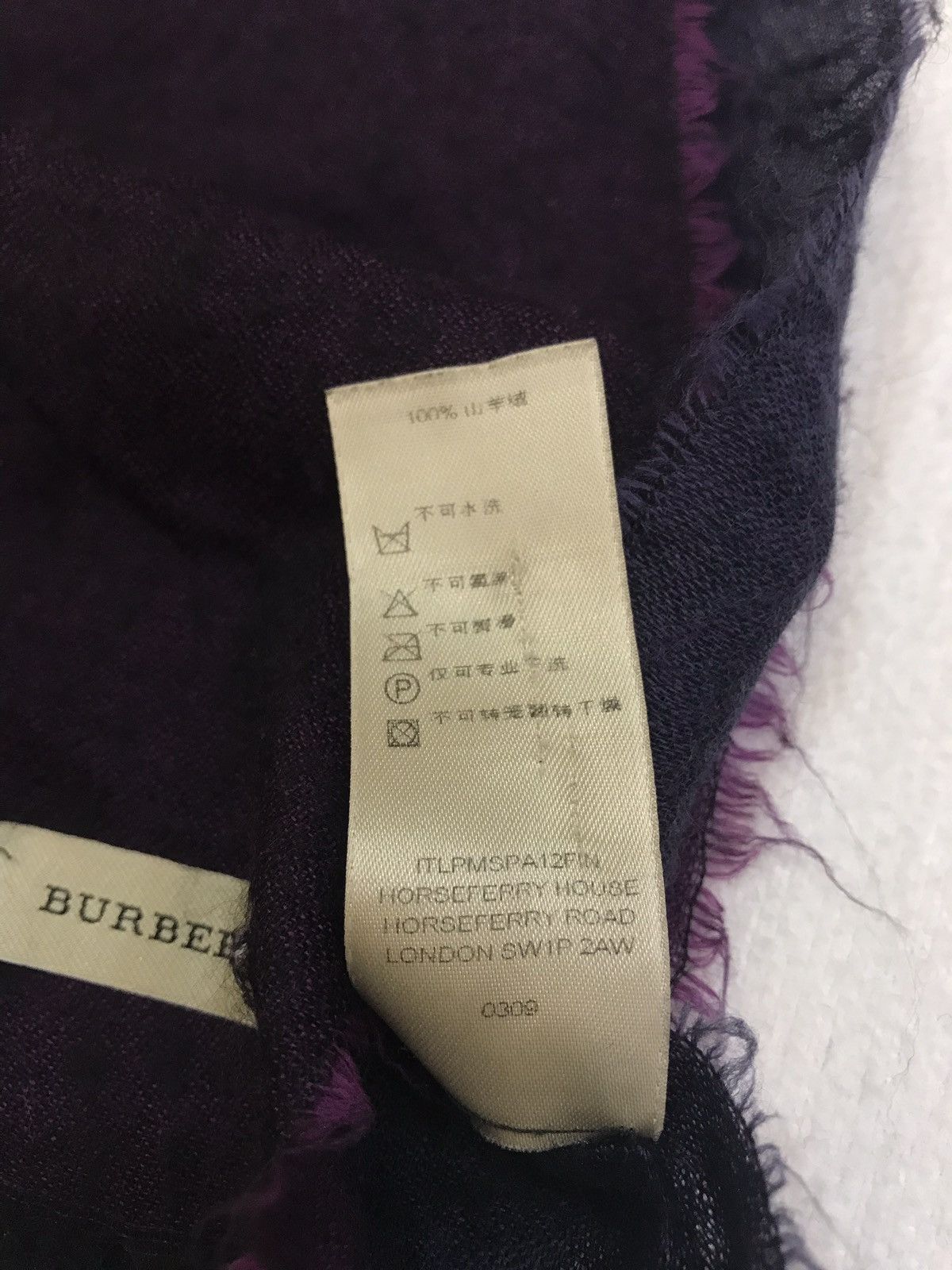 Burberry × Burberry Prorsum BURBERRY LARGE 100% CASHMERE SCARF 28” x 88” Size ONE SIZE - 5 Thumbnail