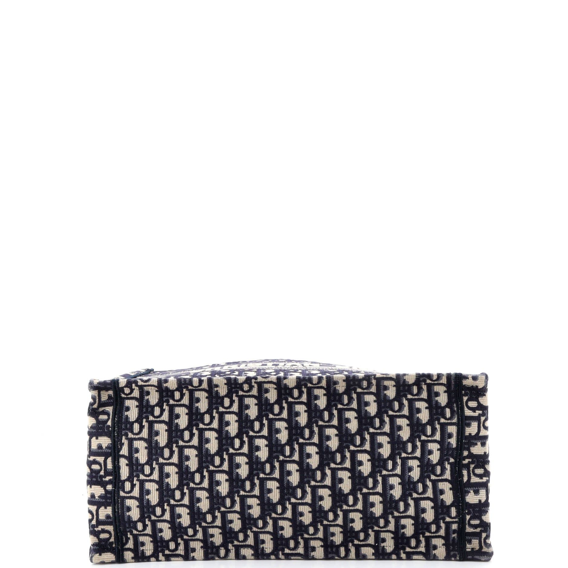 Dior Book Tote Size ONE SIZE - 4 Thumbnail