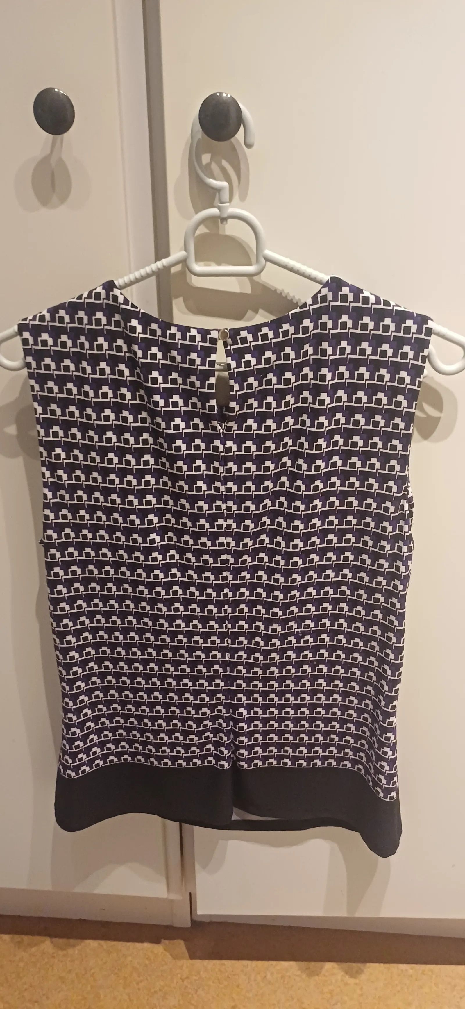 Calvin Klein Calvin Klein Blouse Size S / US 4 / IT 40 - 3 Thumbnail