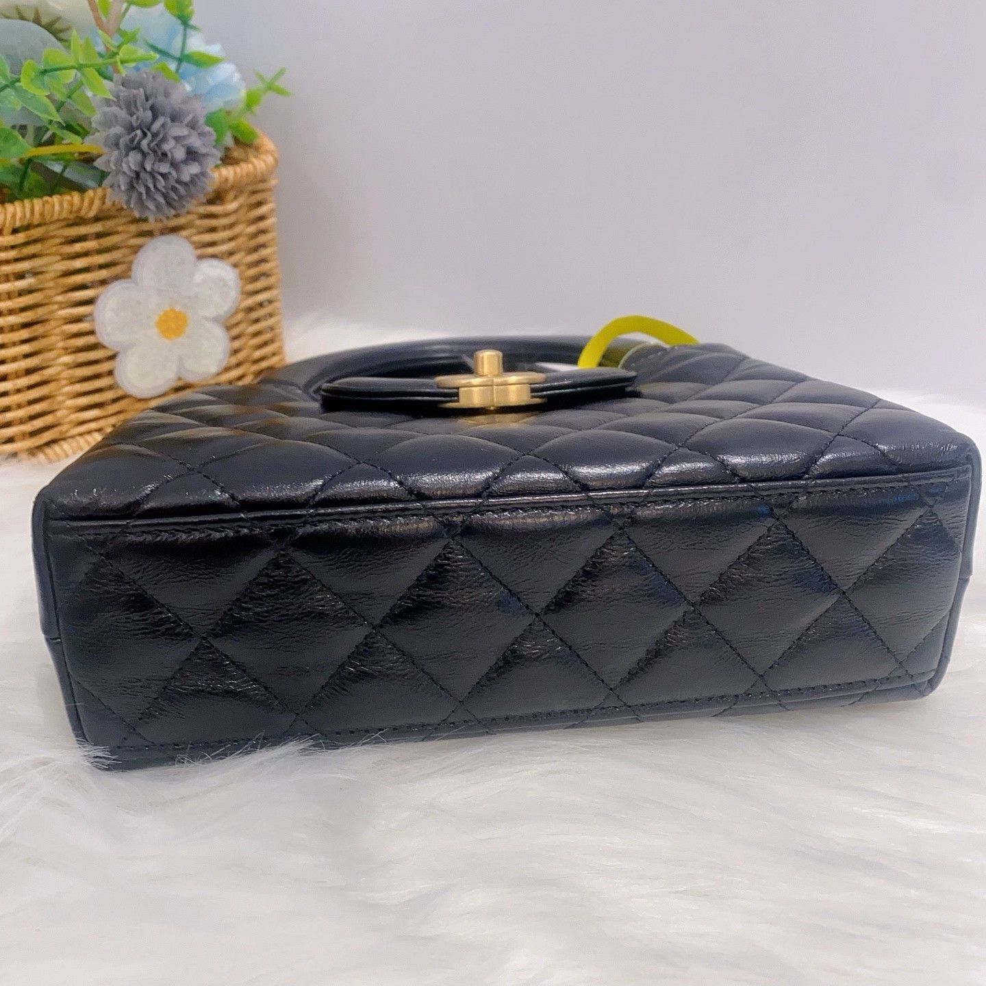 Chanel Pre-loved Bag Very good condition Size ONE SIZE - 5 Thumbnail