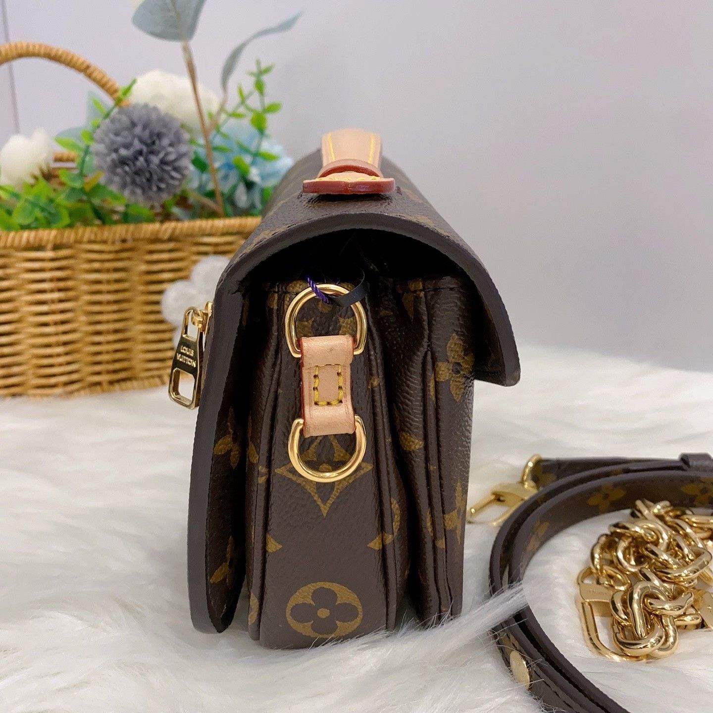 Louis Vuitton Pre-loved Bag Very good condition Size ONE SIZE - 3 Thumbnail